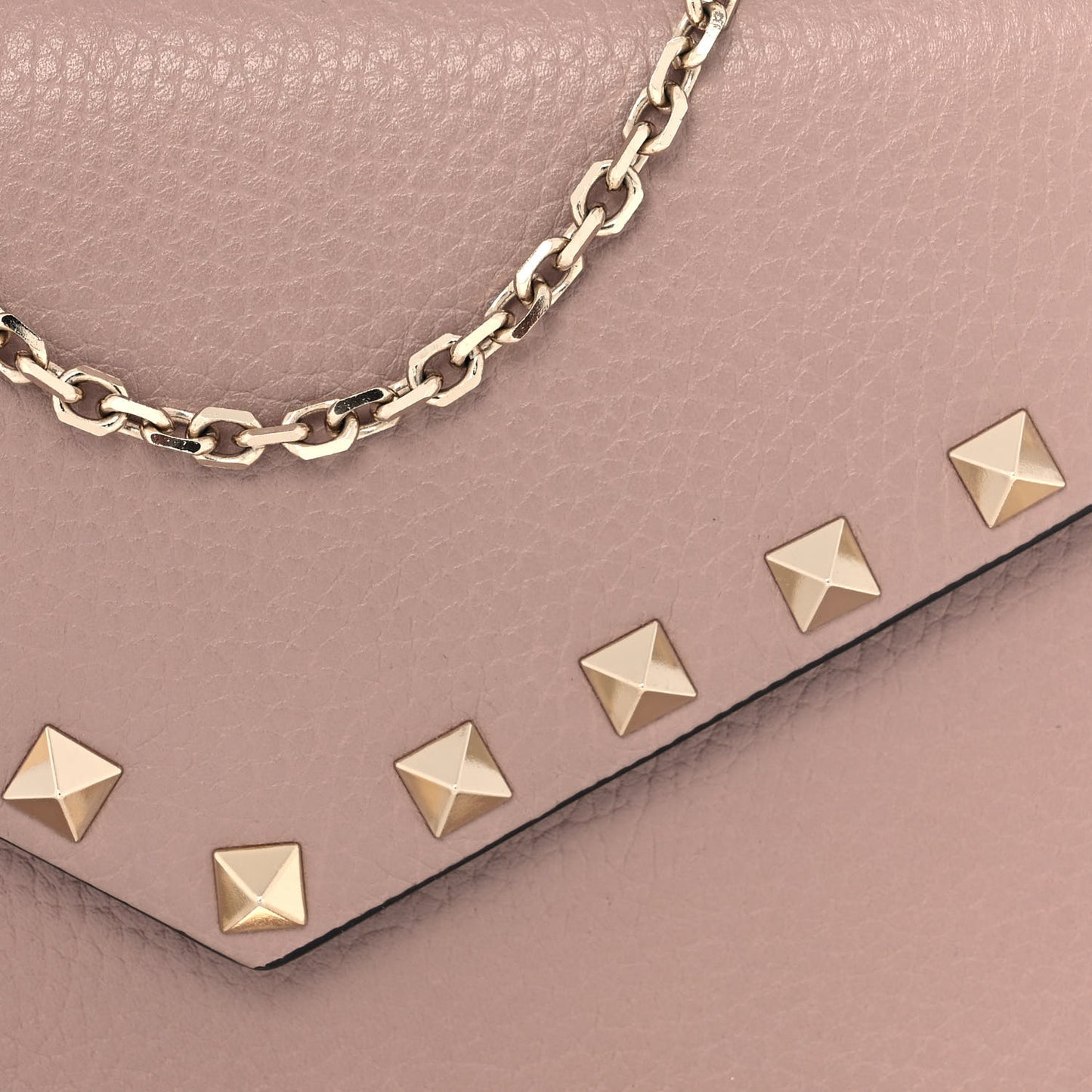 Pebbled Calfskin Rockstud Envelope Wallet on Chain Poudre