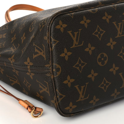 Louis Vuitton Monogram Neverfull MM 14 of 19
