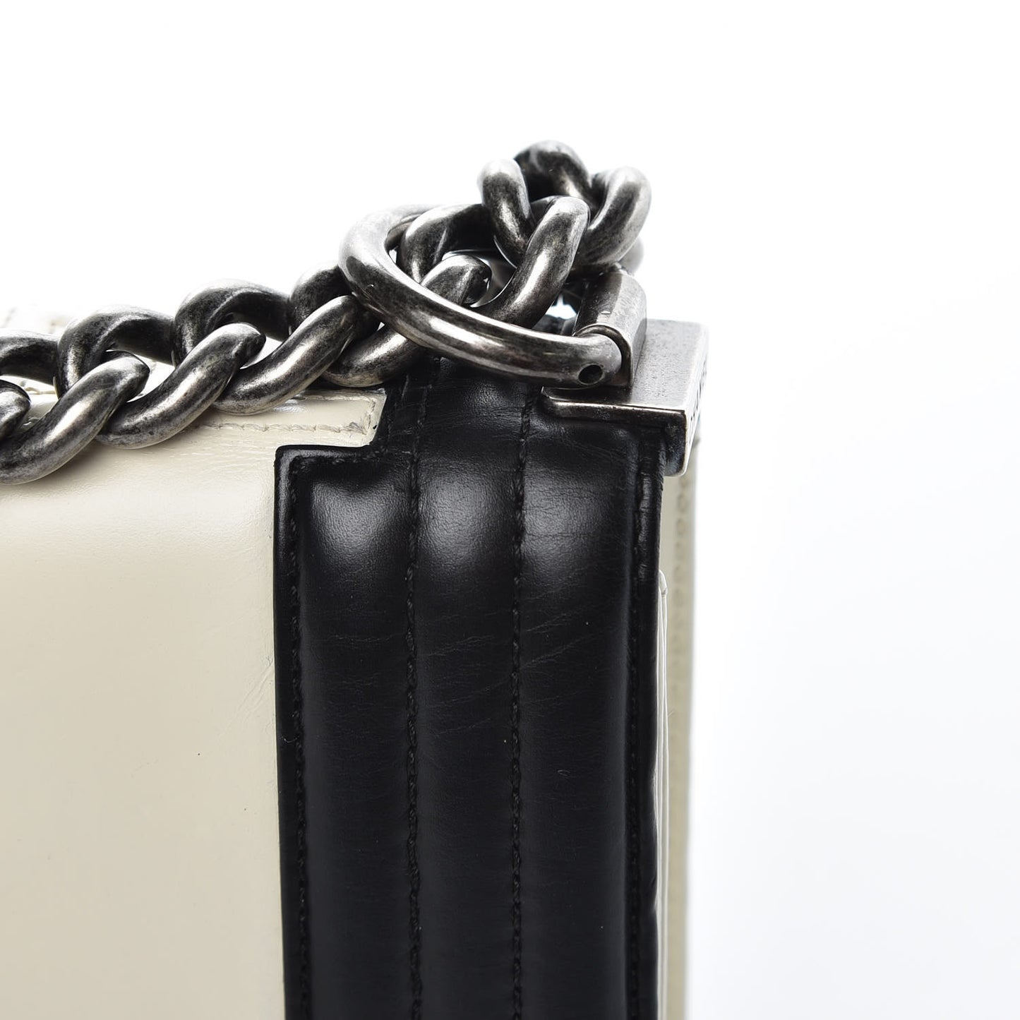 Glazed Calfskin Small Boy Flap White Black