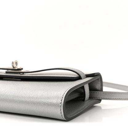 Hermes Metallic Chevre Chamkilight Kelly Wallet To Go Argent 9 of 10