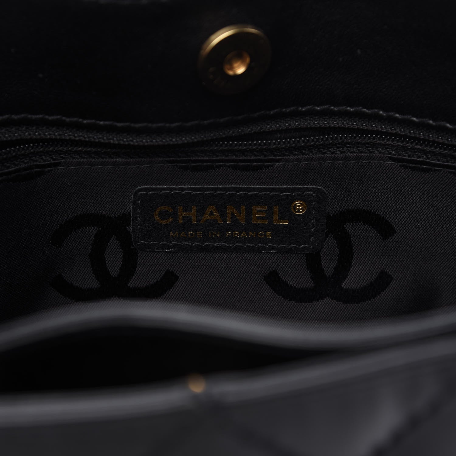 Chanel Calfskin Quilted Small Surpique Stitch Tote Black 8 of 9