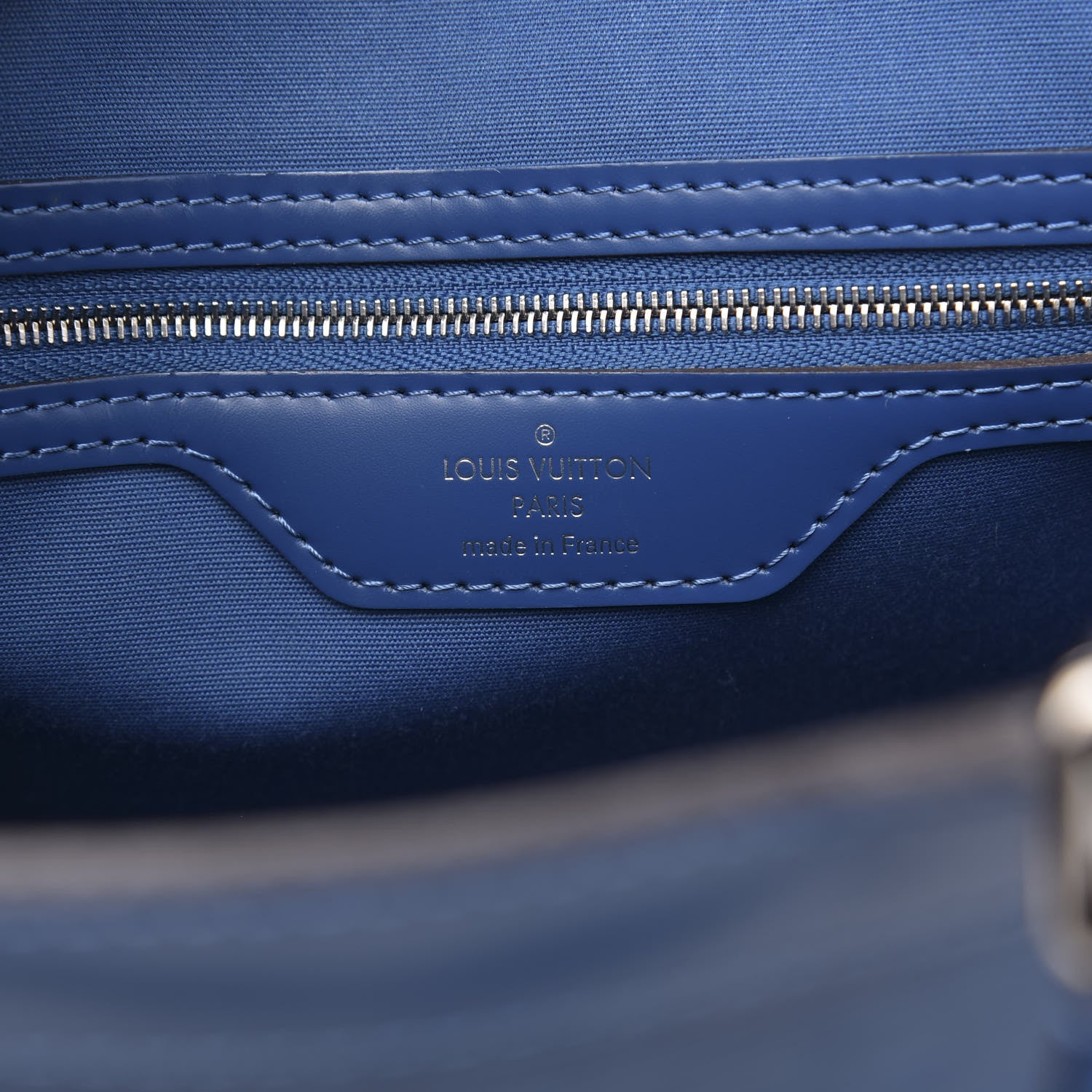 Louis Vuitton Epi Brea MM Saphir 6 of 11