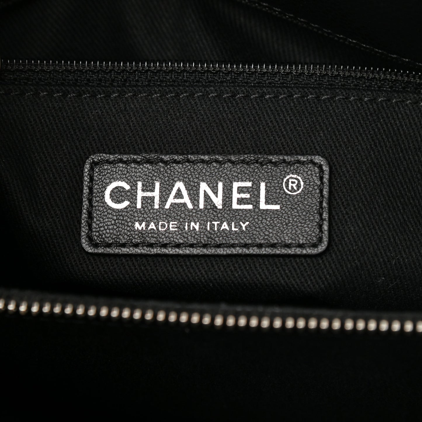 Caviar Quilted CC Timeless Soft Tote Black