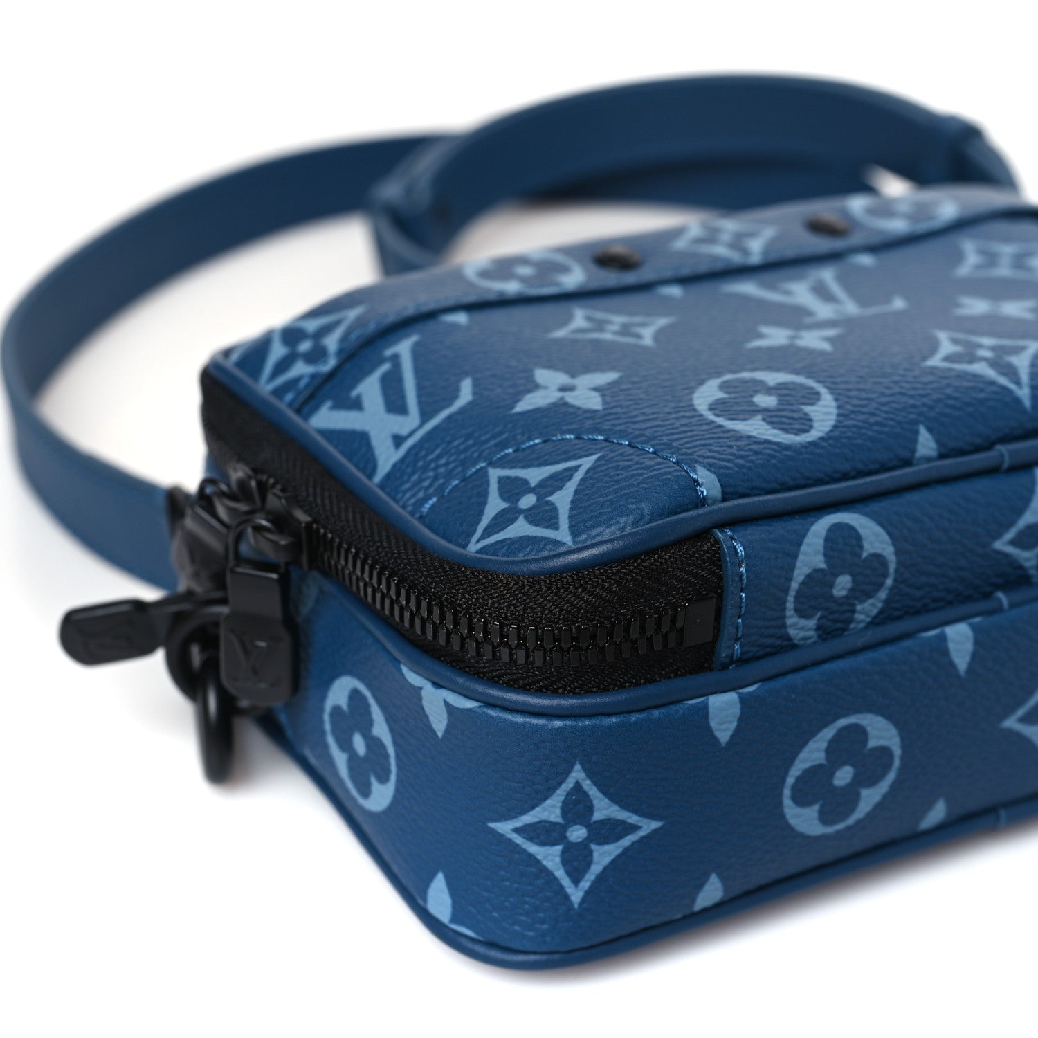 Louis Vuitton Monogram Alpha Wearable Wallet Atlantic Blue 1409507