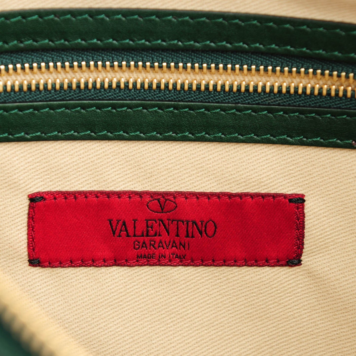 Vitello Large Rockstud Zip Wristlet Pouch Green