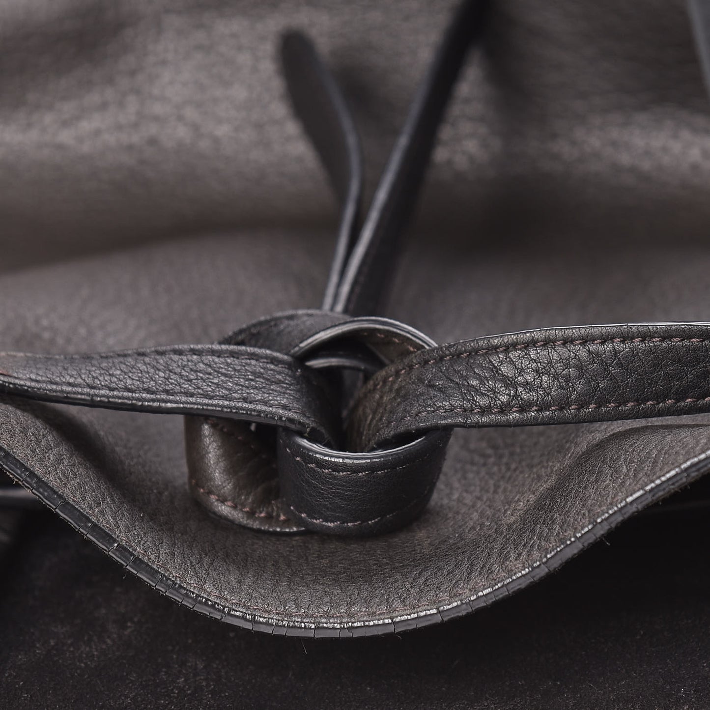 Soft Grained Calfskin Small Belt Cabas Phantom Black
