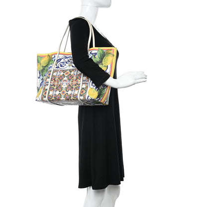 Dolce & Gabbana Dauphine Printed Escape Portofino Tote White Multicolor 2 of 19