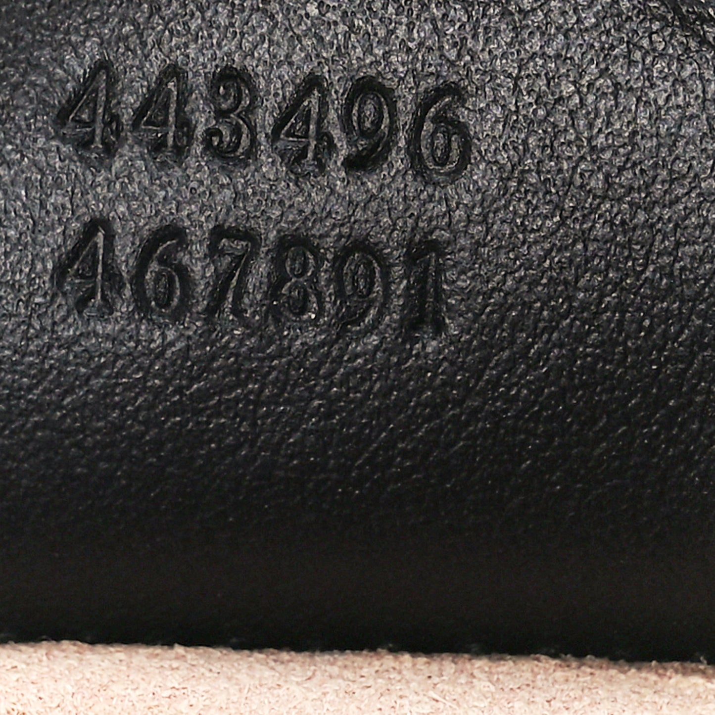 Calfskin Matelasse Animal Studs Medium GG Marmont Shoulder Bag Black