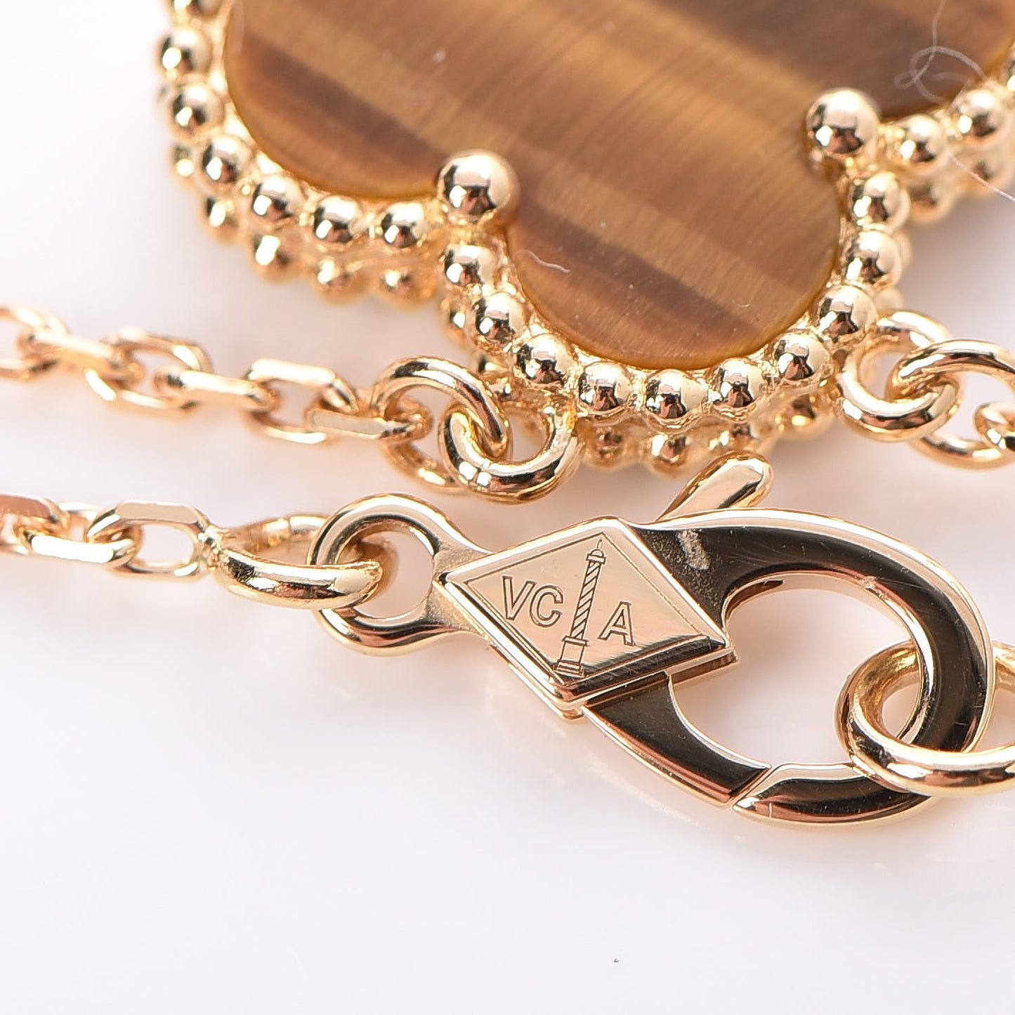 18K Yellow Gold Tiger Eye Vintage Alhambra Pendant Necklace