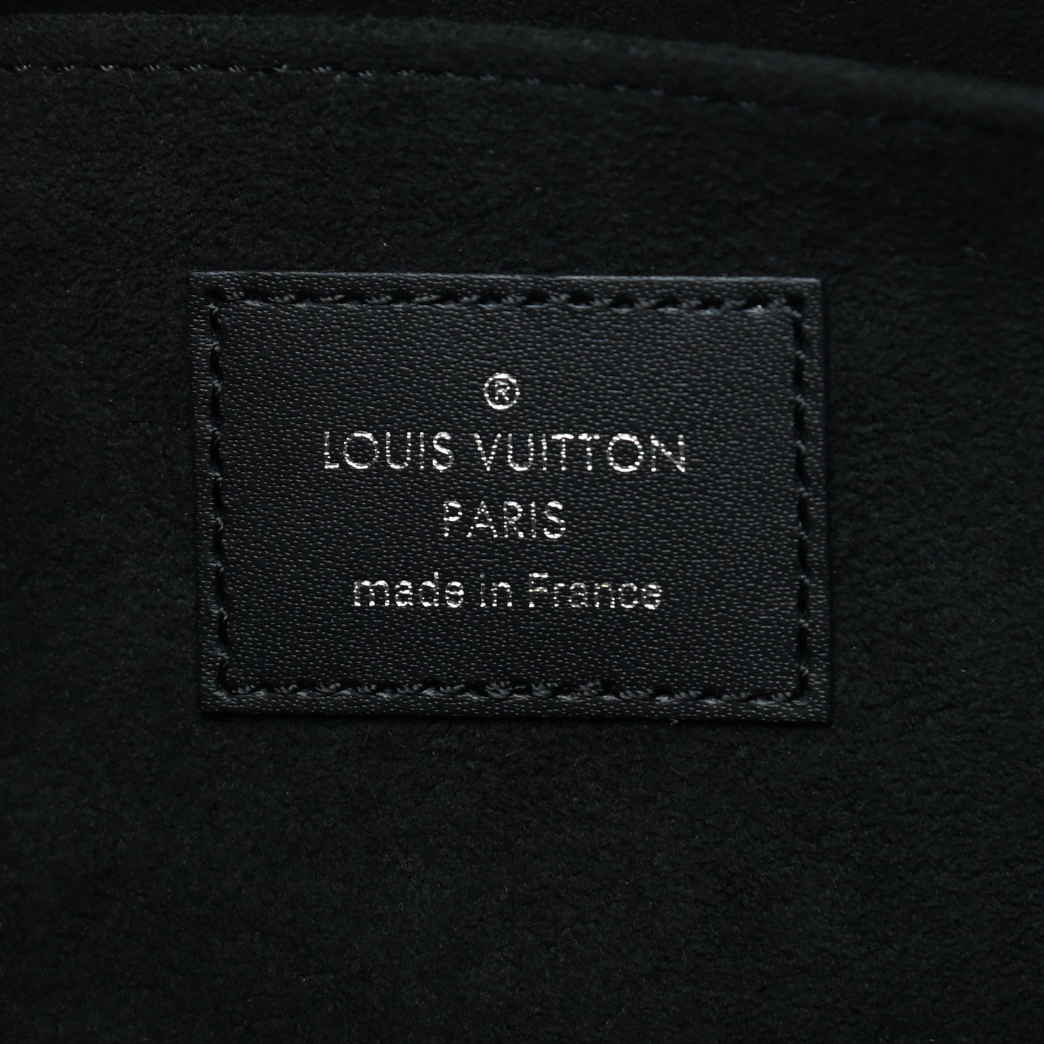 Louis Vuitton X SUPREME Epi Pochette Jour GM Black 6 of 7
