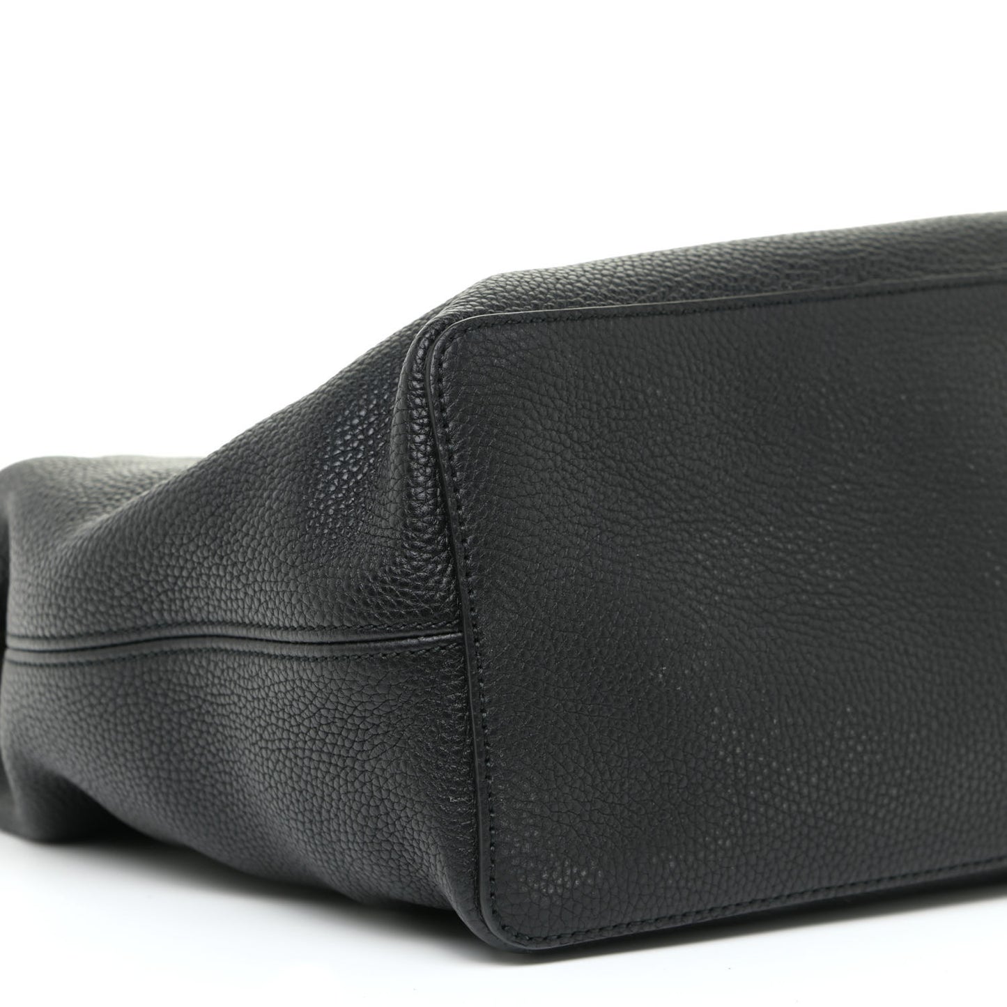 Pebbled Calfskin Large Soho Hobo Black