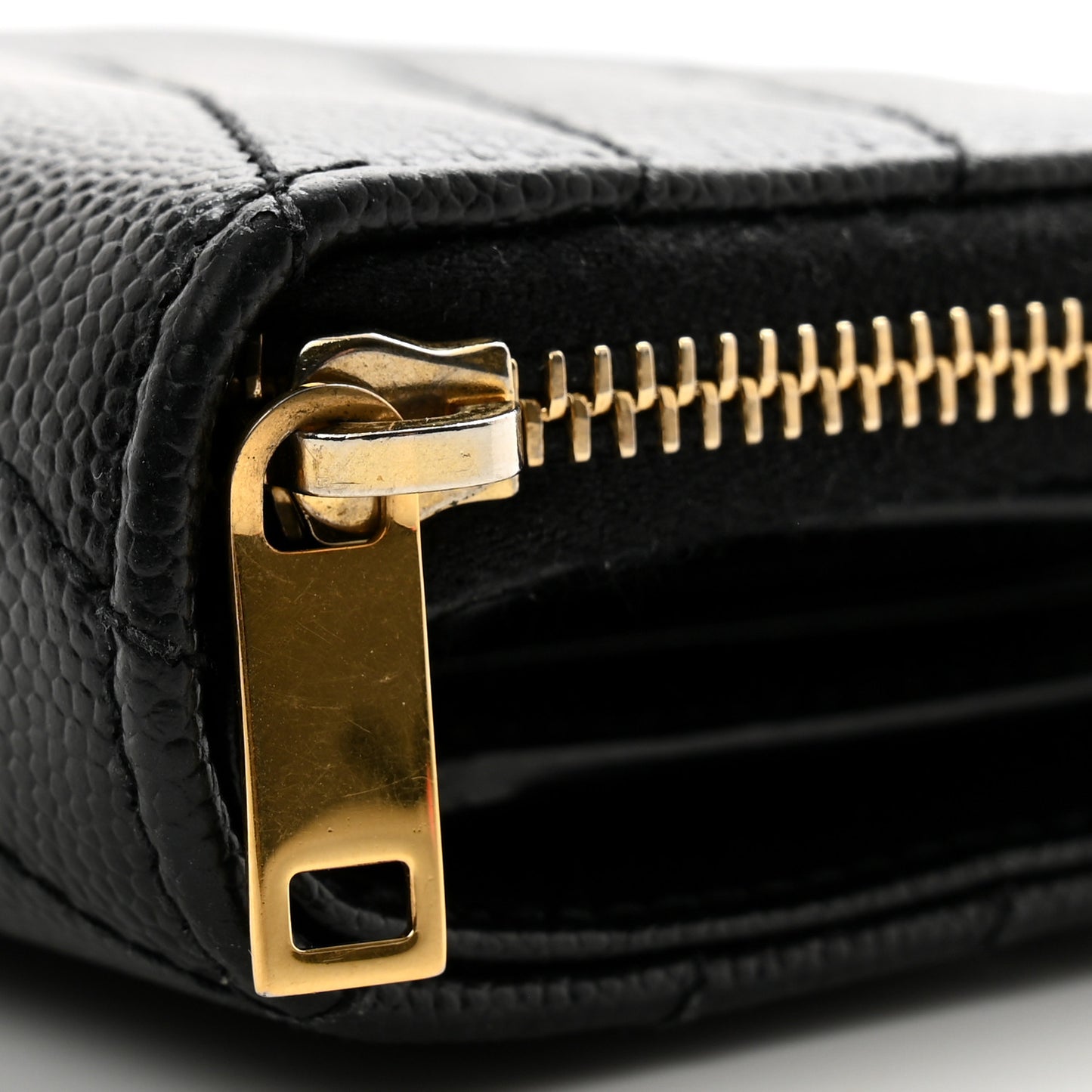 Grain De Poudre Matelasse Chevron Monogram Compact Zip Around Wallet Black
