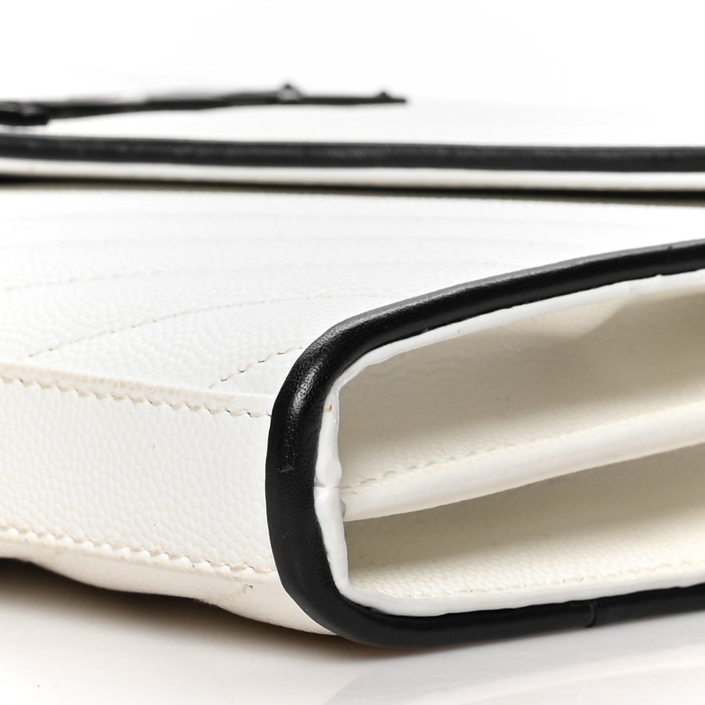Grain De Poudre Matelasse Monogram Chain Wallet White Black