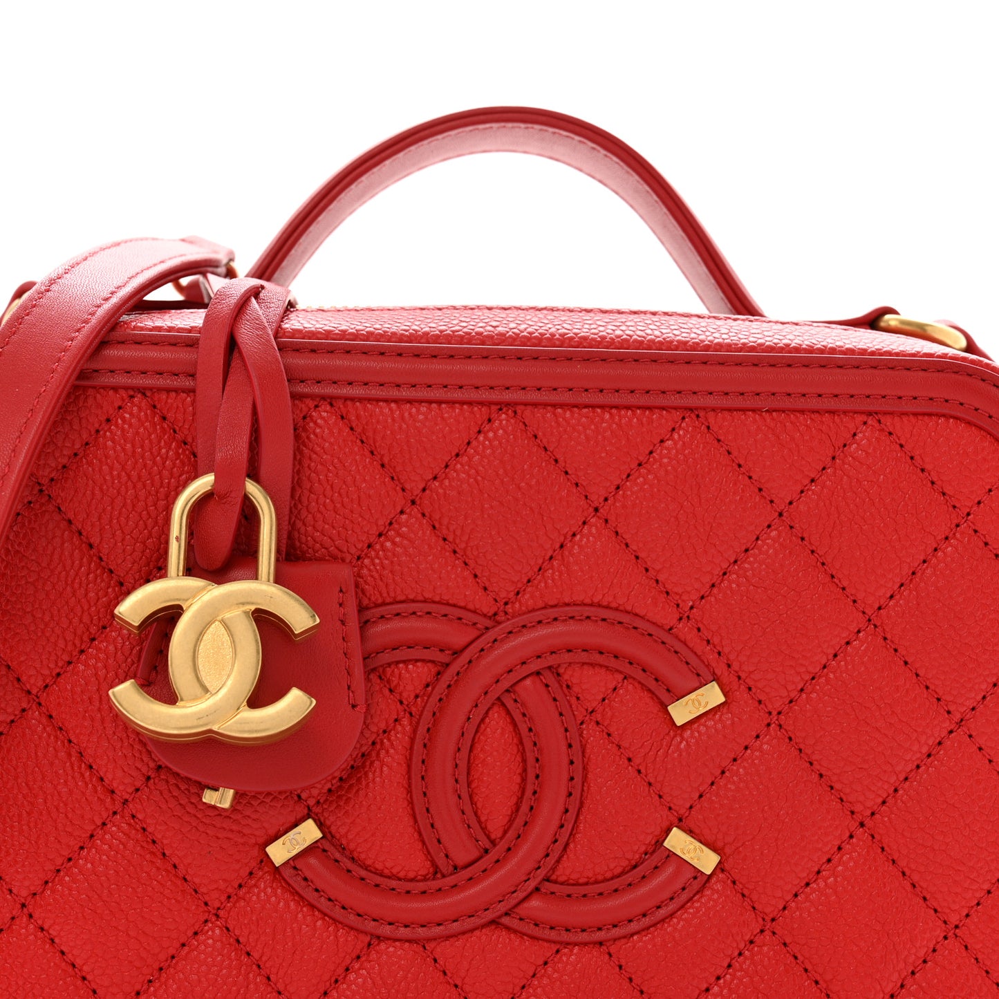 Caviar Quilted Medium CC Filigree Vanity Case Red