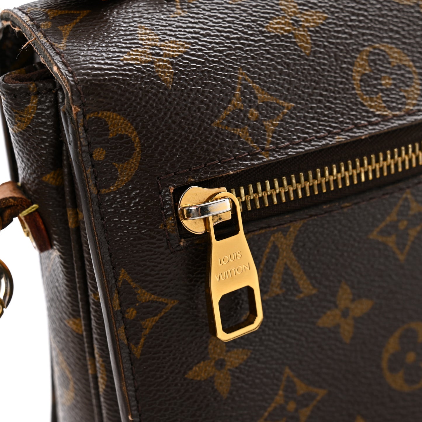 Monogram Pochette Metis