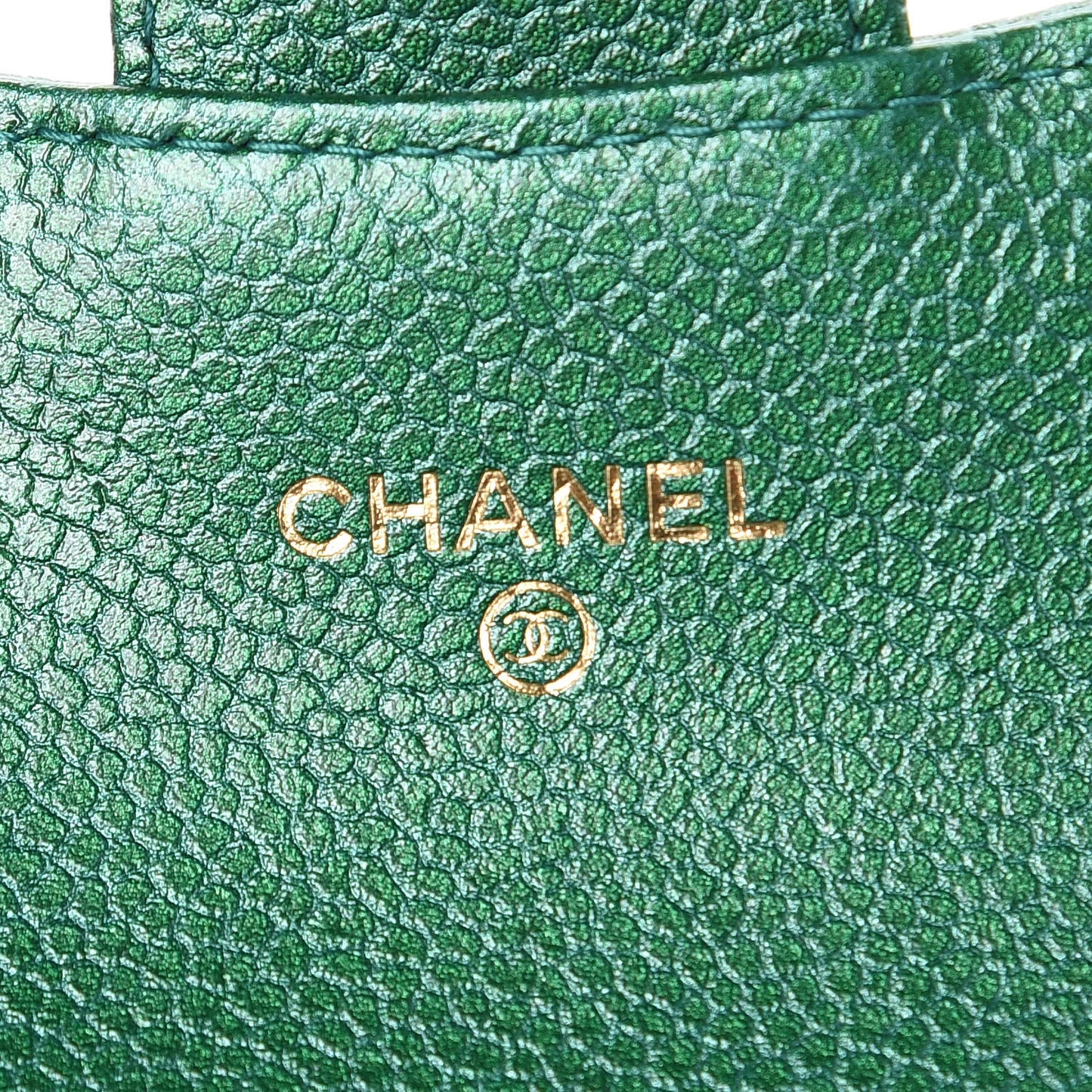 Metallic Caviar Quilted Card Holder Wallet Green