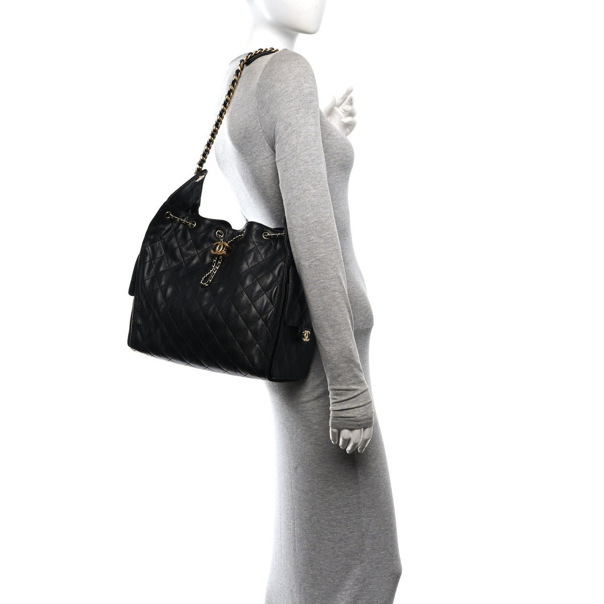 Caviar Quilted Medium Chanel 25 Handbag Black