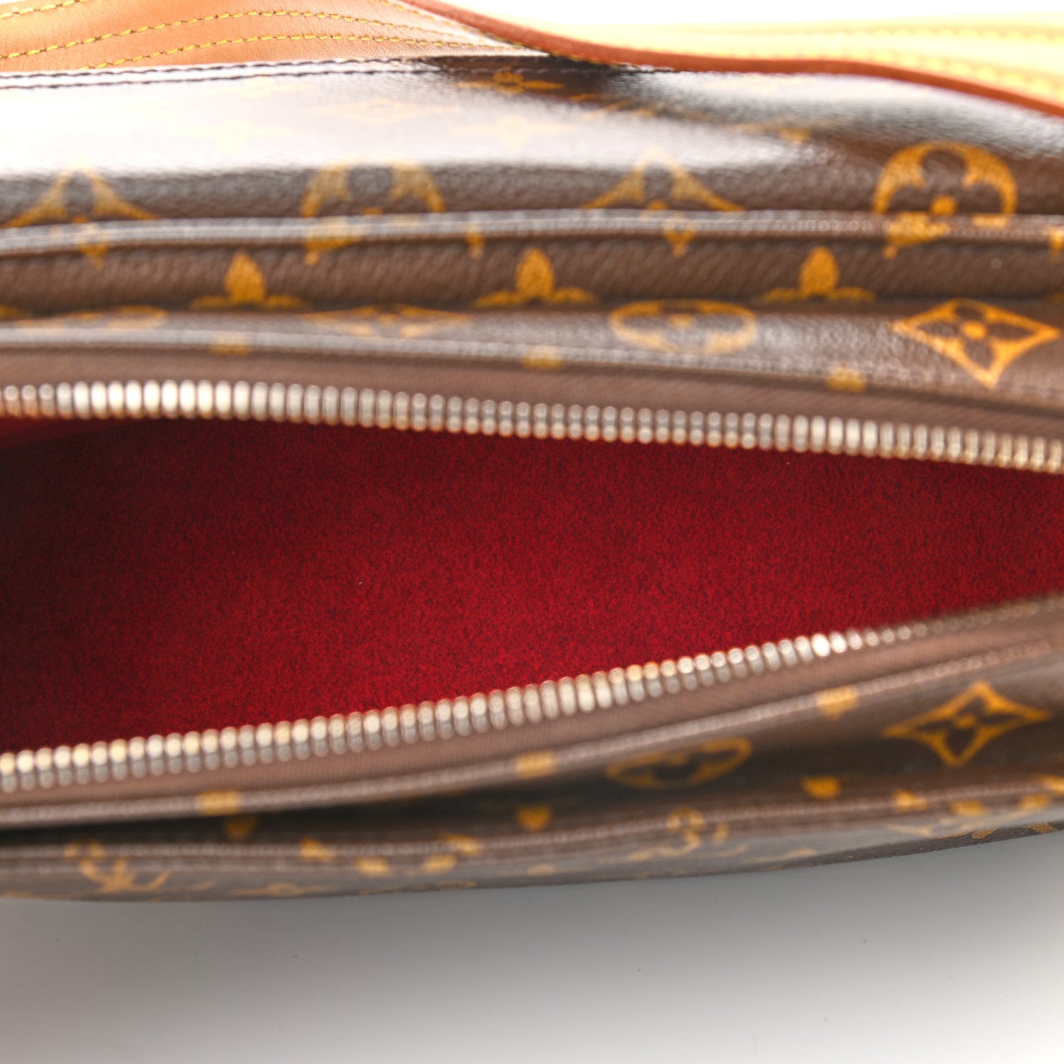 Louis Vuitton Monogram Viva-Cite MM 5 of 8