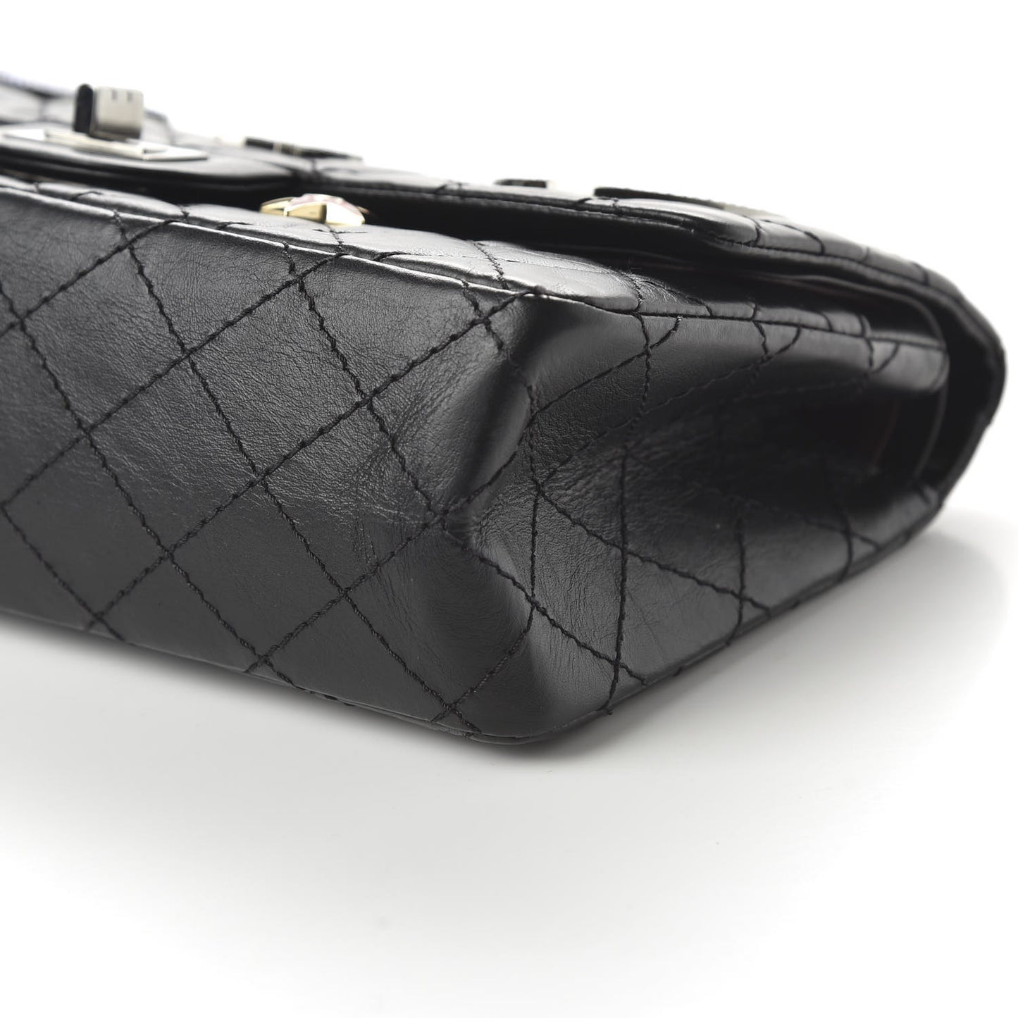 Aged Calfskin Space Charms 2.55 Reissue 225 Flap Black