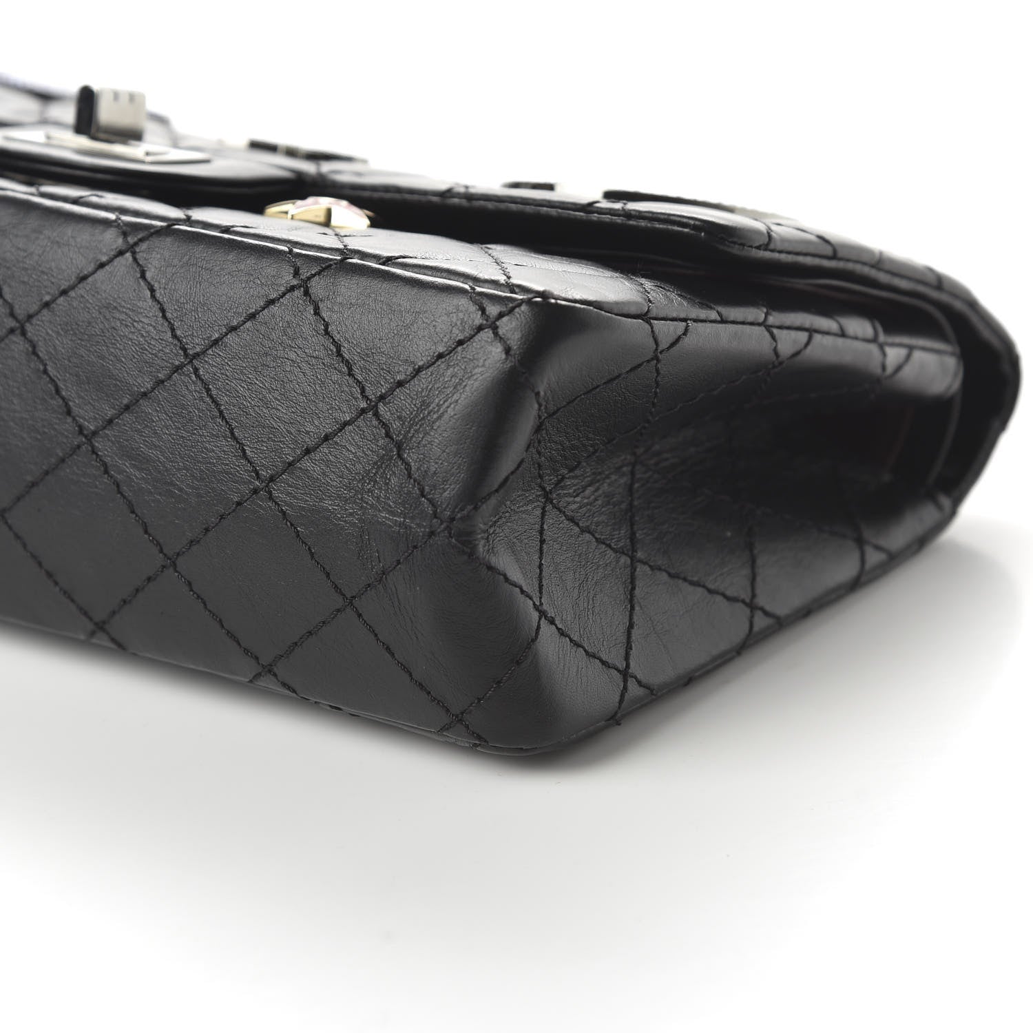 Chanel Aged Calfskin Space Charms 2.55 Reissue 225 Flap Black 7 of 11