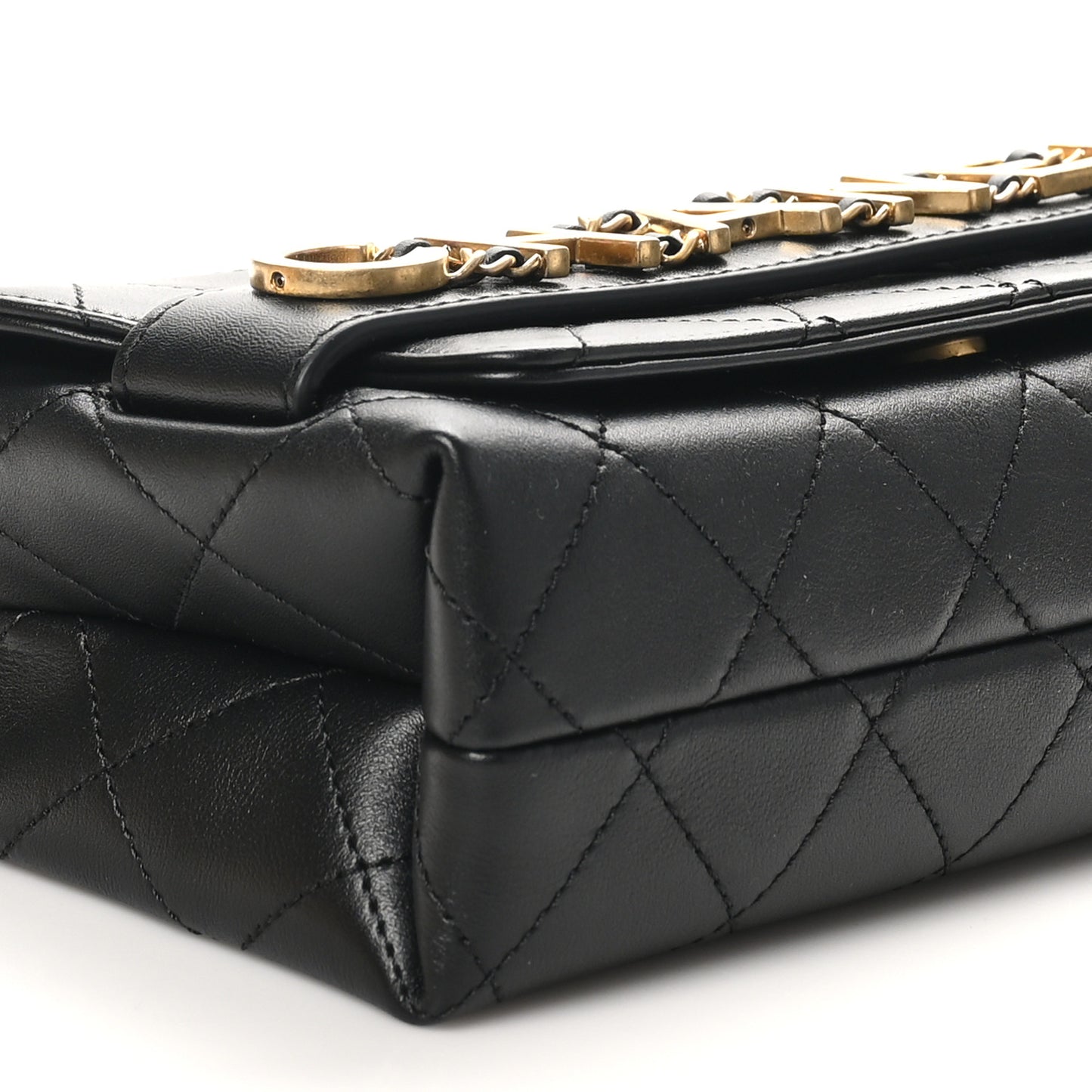 Calfskin Quilted Small Enchained Flap Black