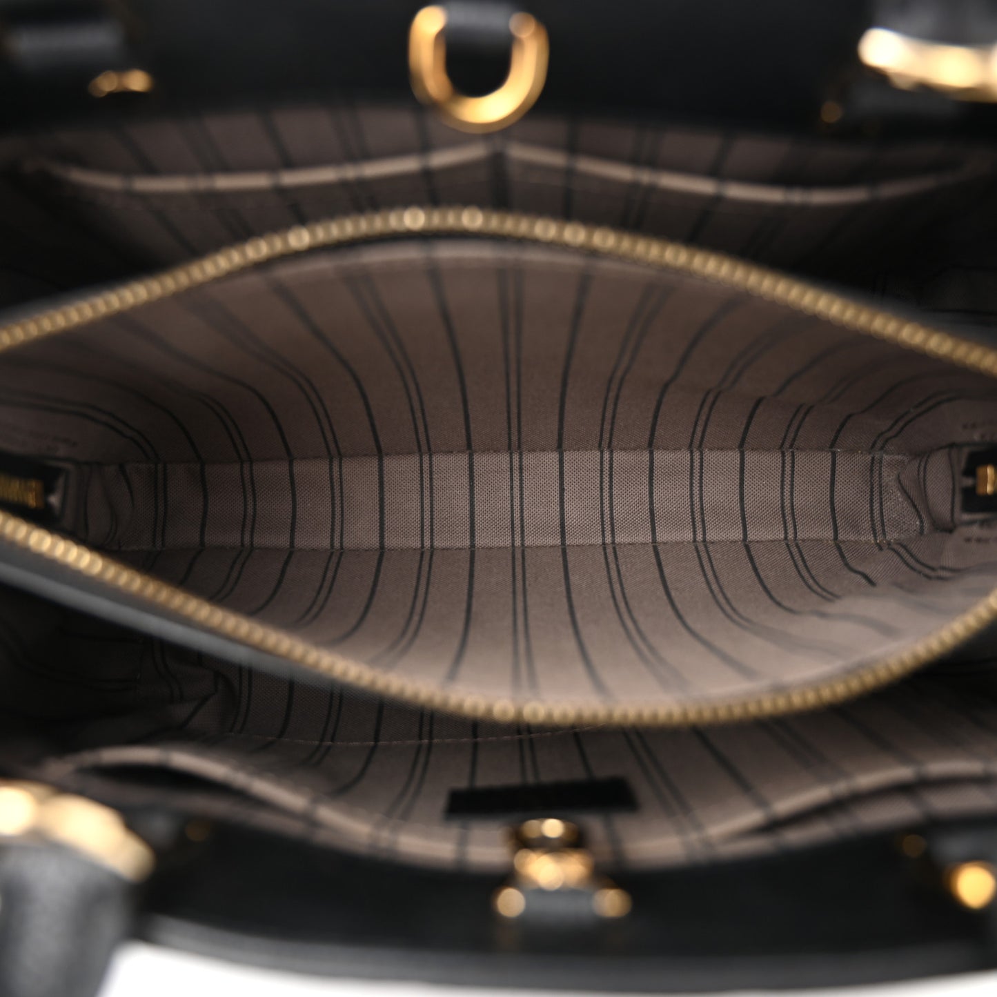 Empreinte Montaigne BB Black