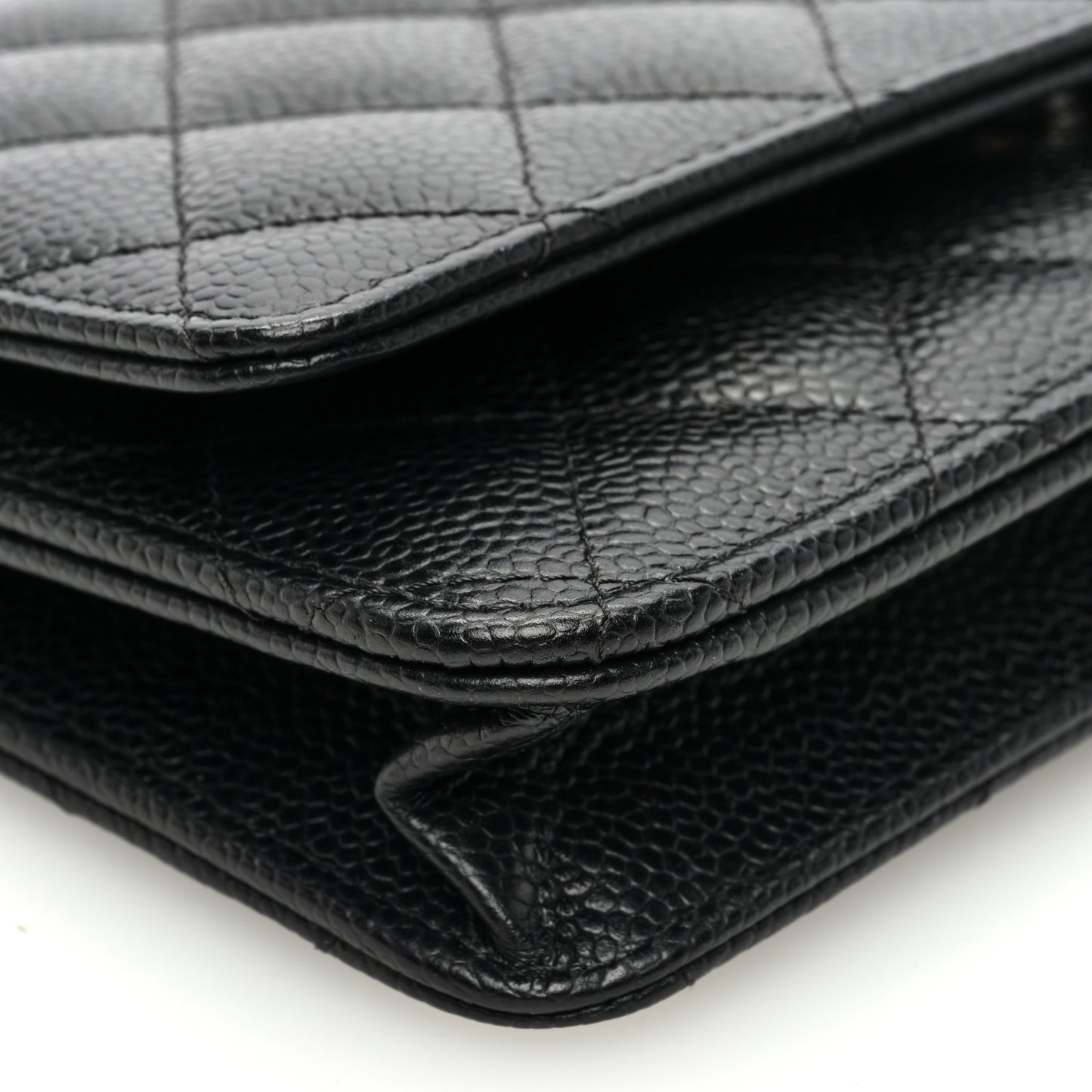 Caviar Quilted Wallet on Chain WOC Black