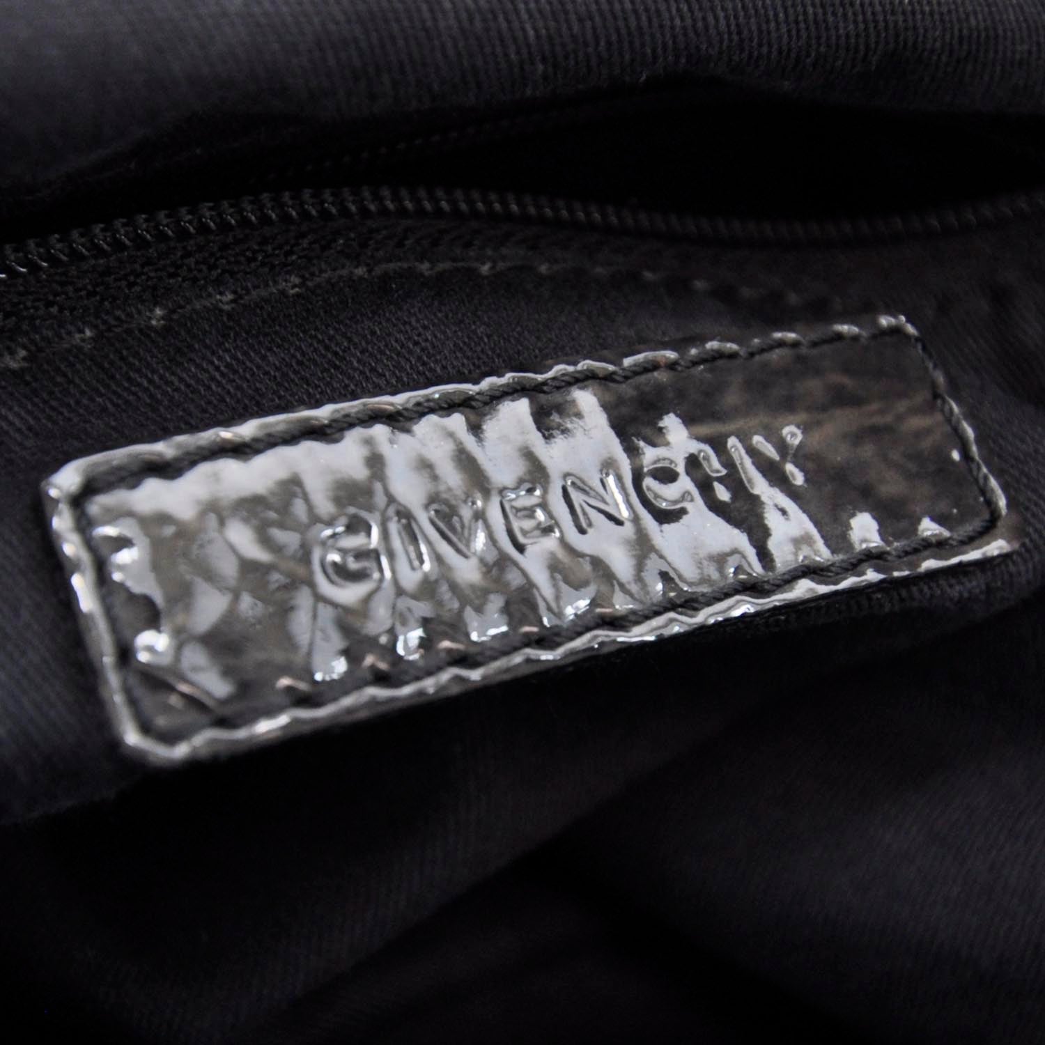 Givenchy Crinkled Patent Medium Nightingale 8 of 9