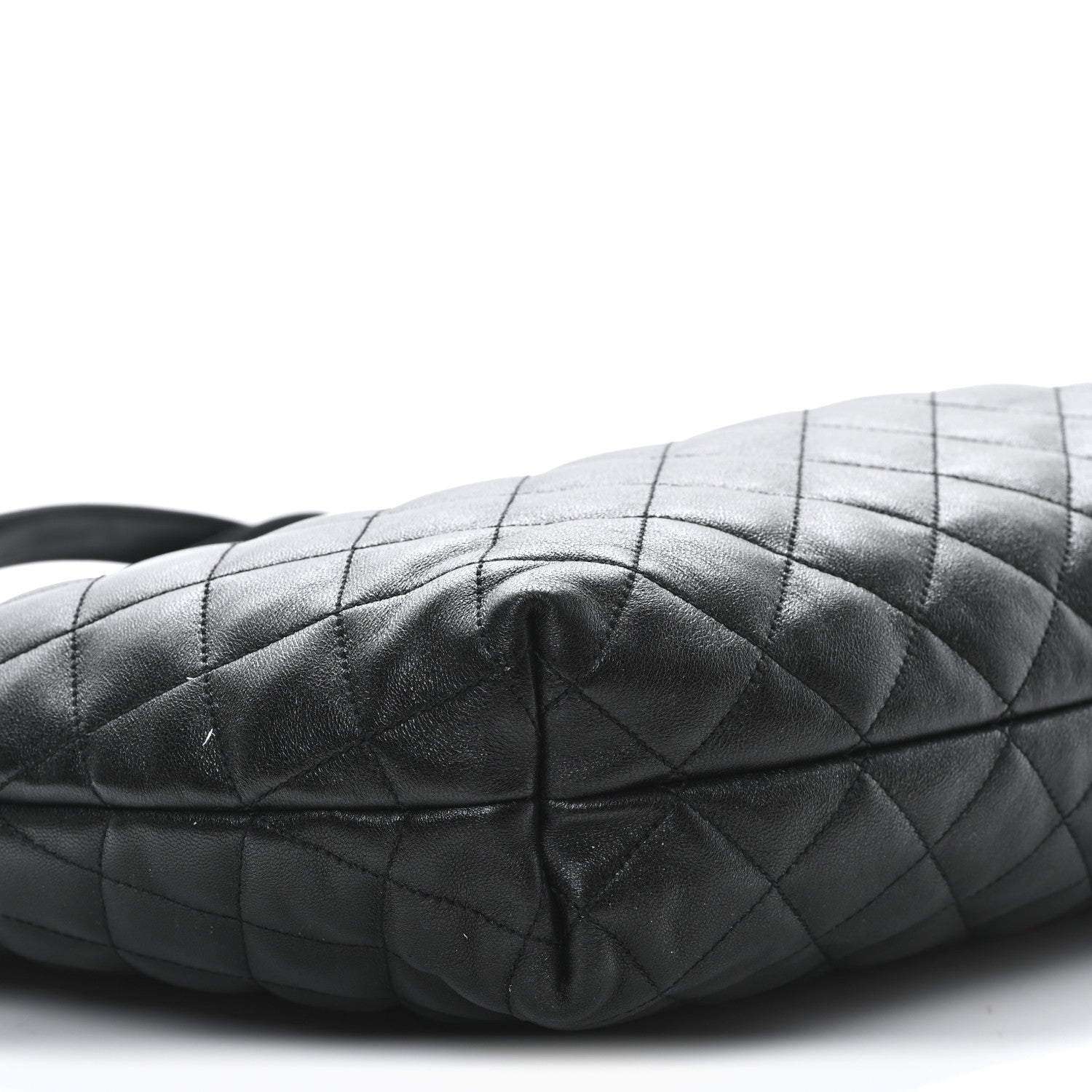 Saint Laurent Lambskin Quilted Maxi Icare Shopping Tote Black 10 of 11