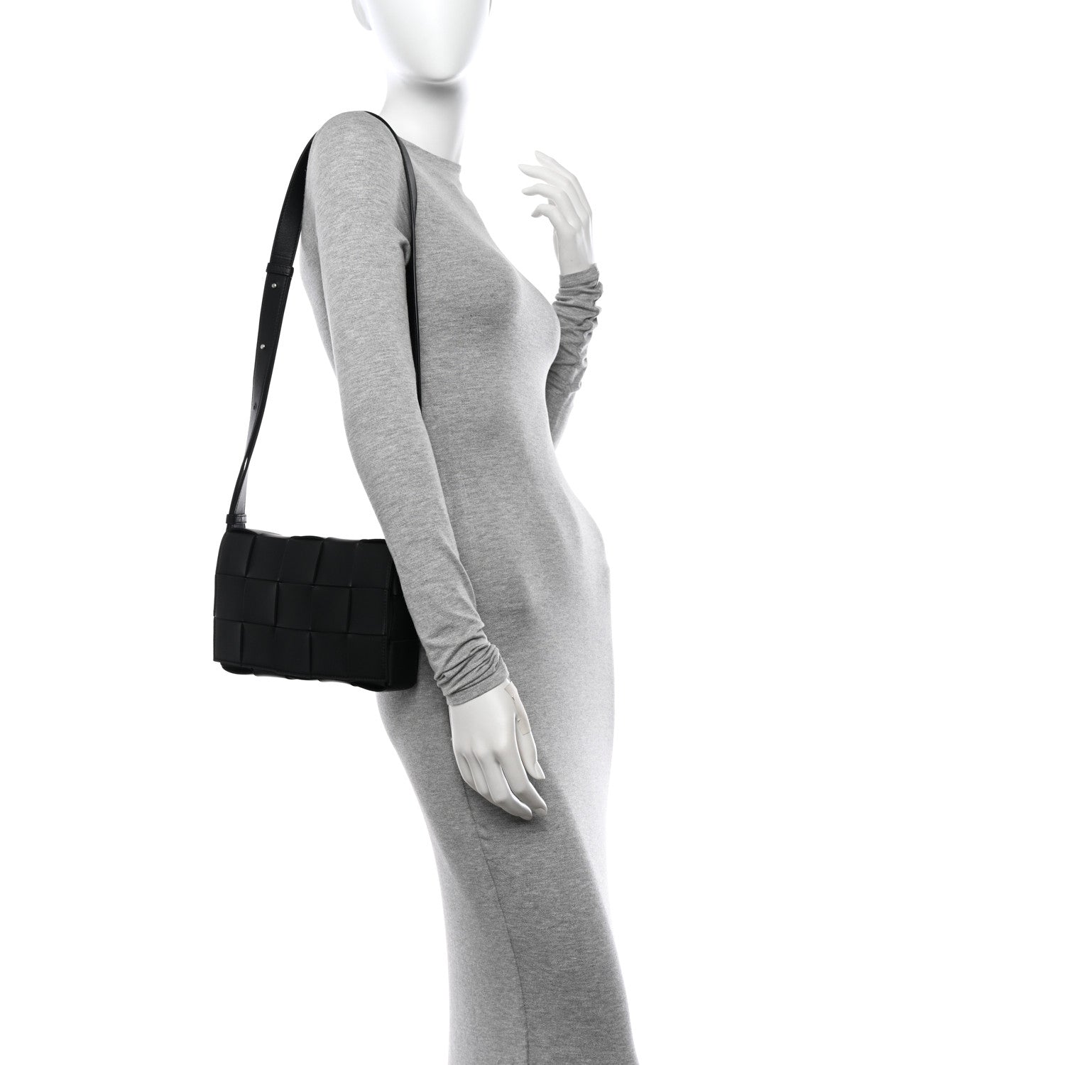 Bottega Veneta Lambskin Maxi Intrecciato Cassette Crossbody Bag Black 2 of 10