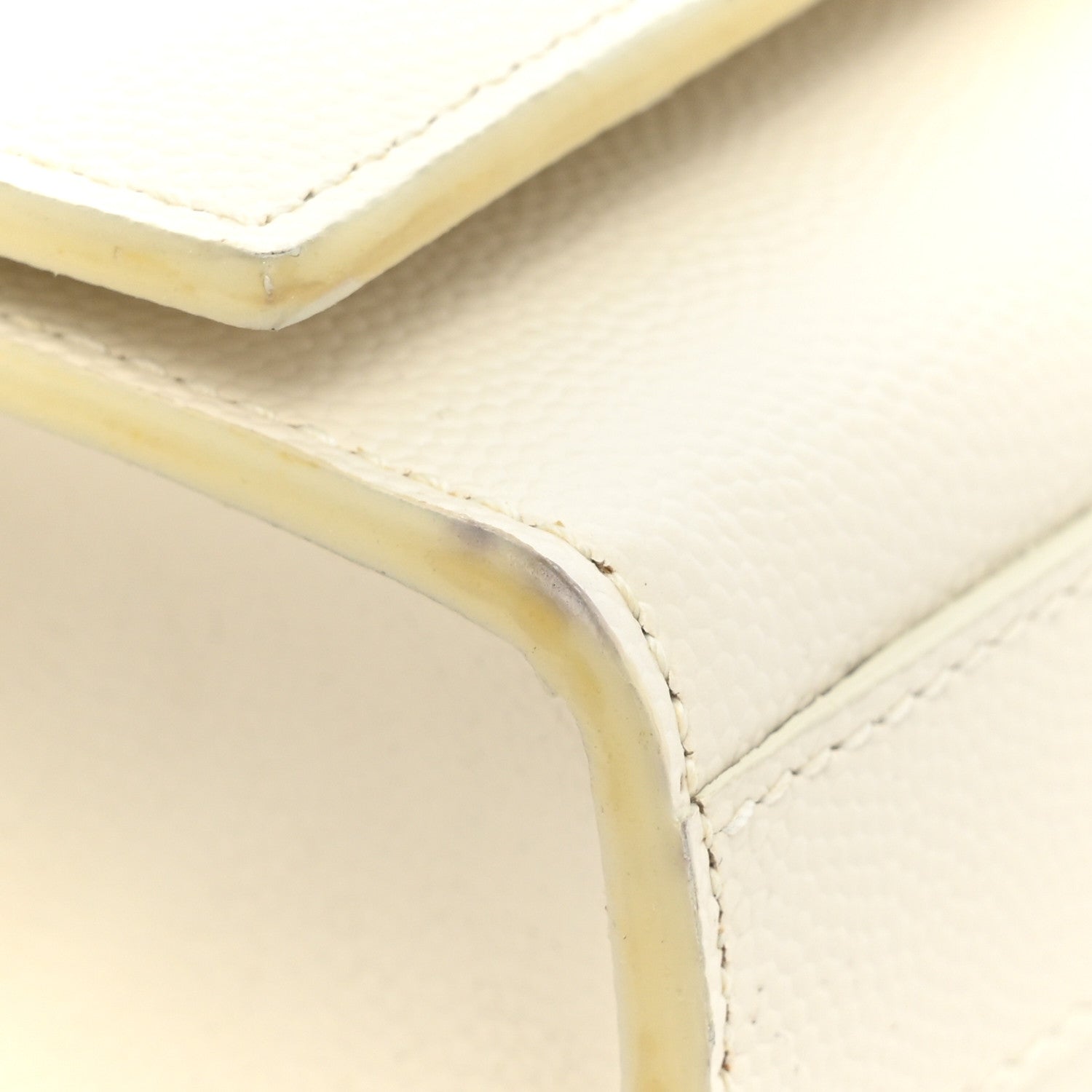 Saint Laurent Grain De Poudre Classic Monogram Cassandre Clutch Dove White 11 of 14