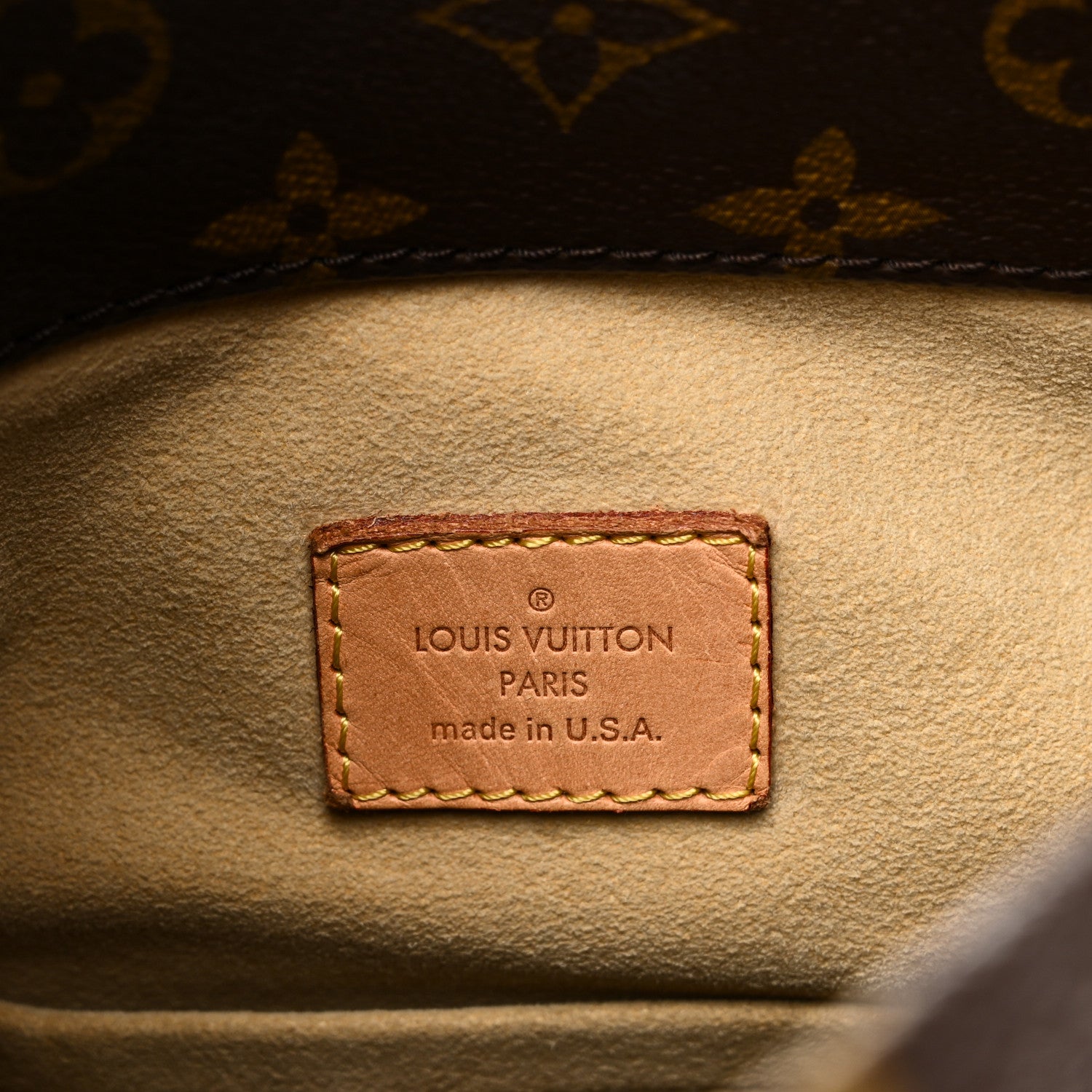 Louis Vuitton Monogram Artsy MM 6 of 9