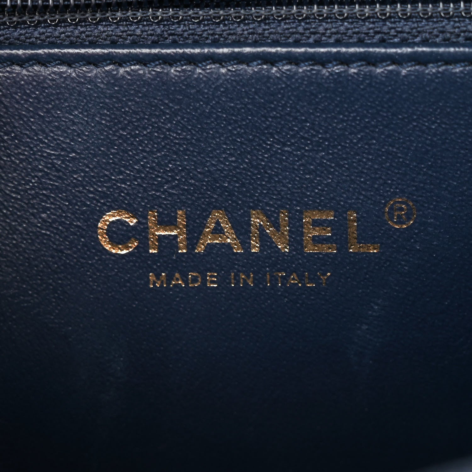 Chanel Tweed Snakeskin Quilted Medium CC Filigree Vanity Case Multicolor 6 of 10