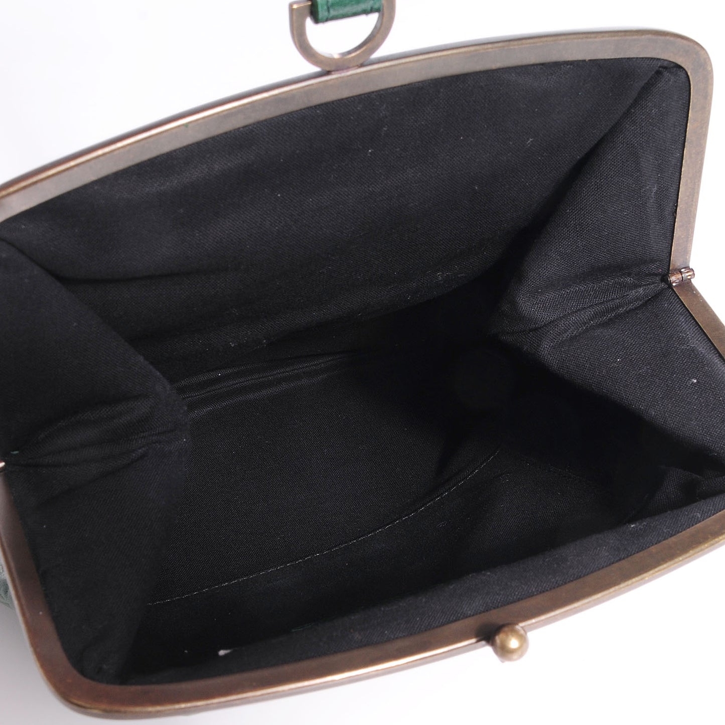 Chevre Small Aumonière Wristlet Emeraude
