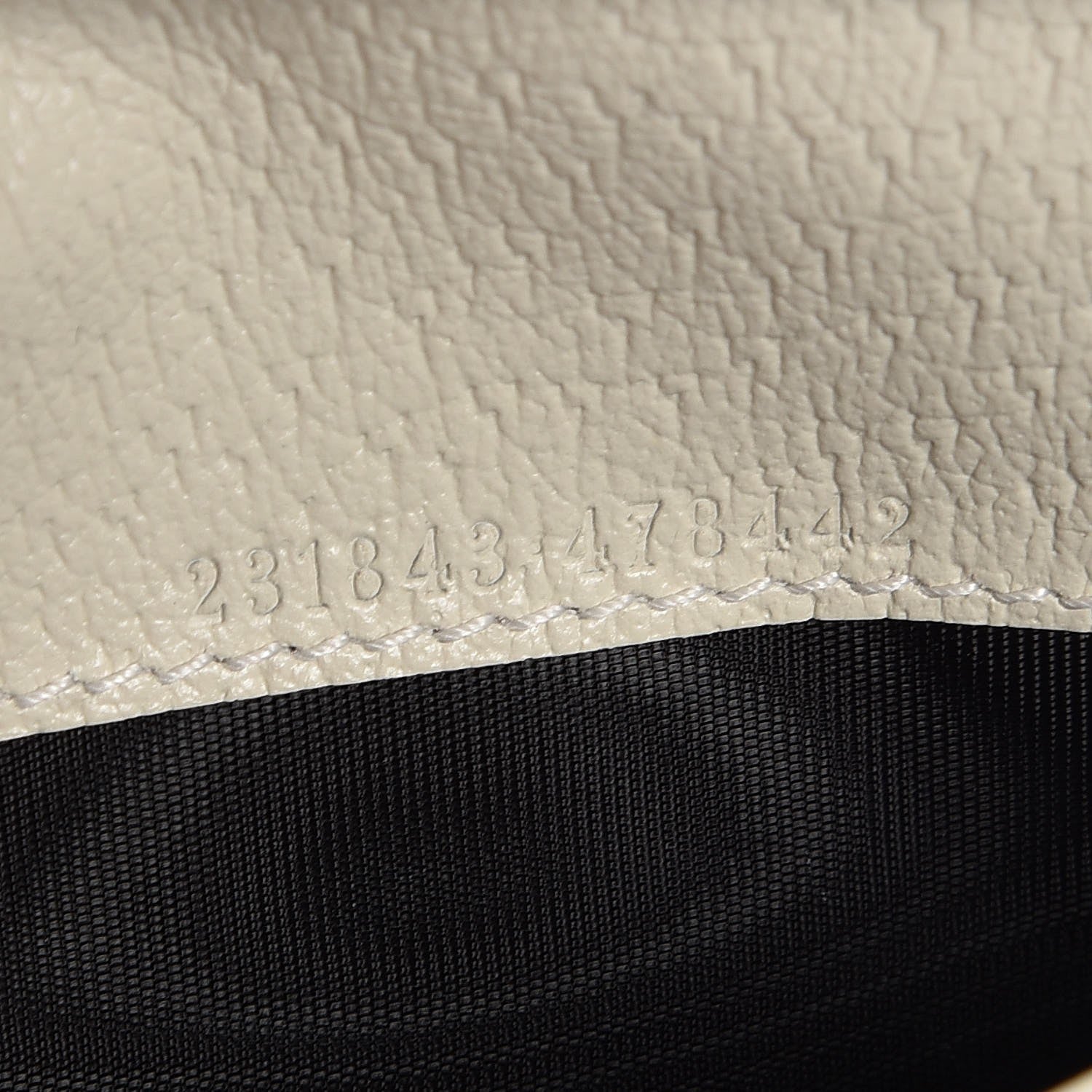 Gucci Calfskin Studded Soho Continental Wallet White 20 of 26