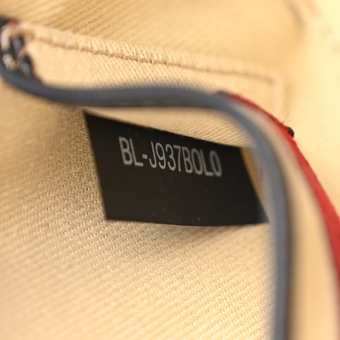 Vitello Small Rockstud Flap Saddle Bag Black