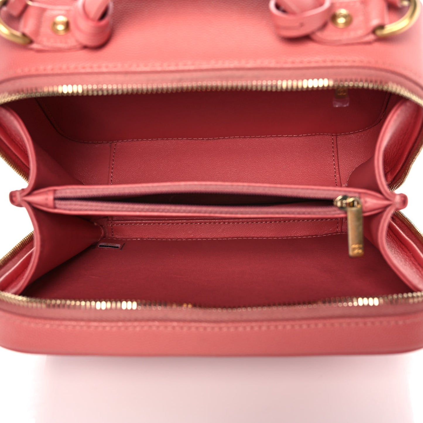 Caviar Quilted Medium CC Filigree Vanity Case Pink