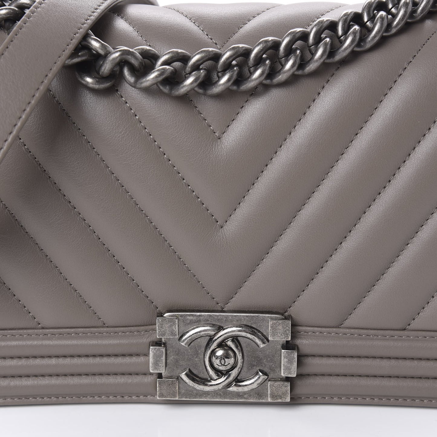 Lambskin Chevron Quilted Medium Boy Flap Grey