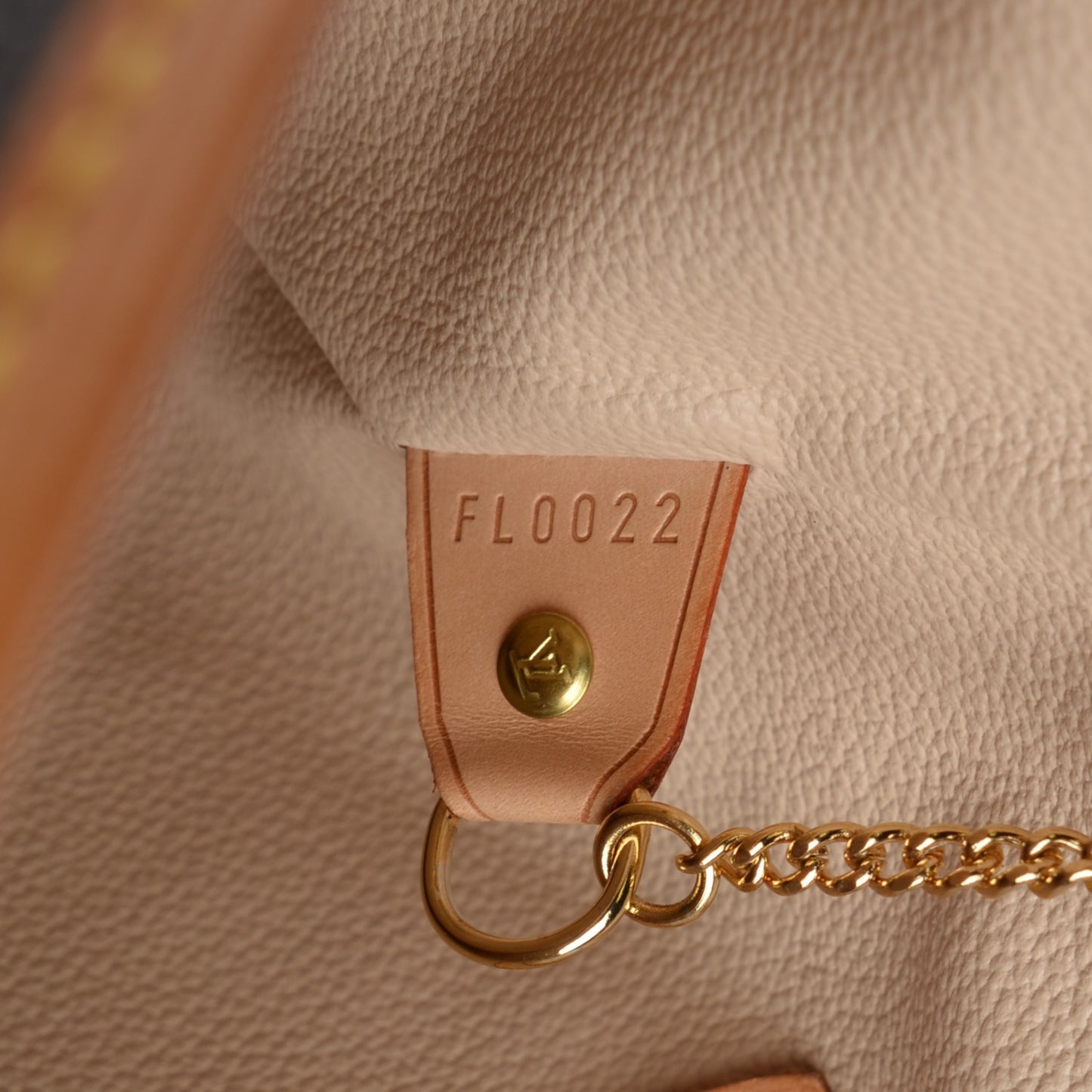 Monogram Bucket 27