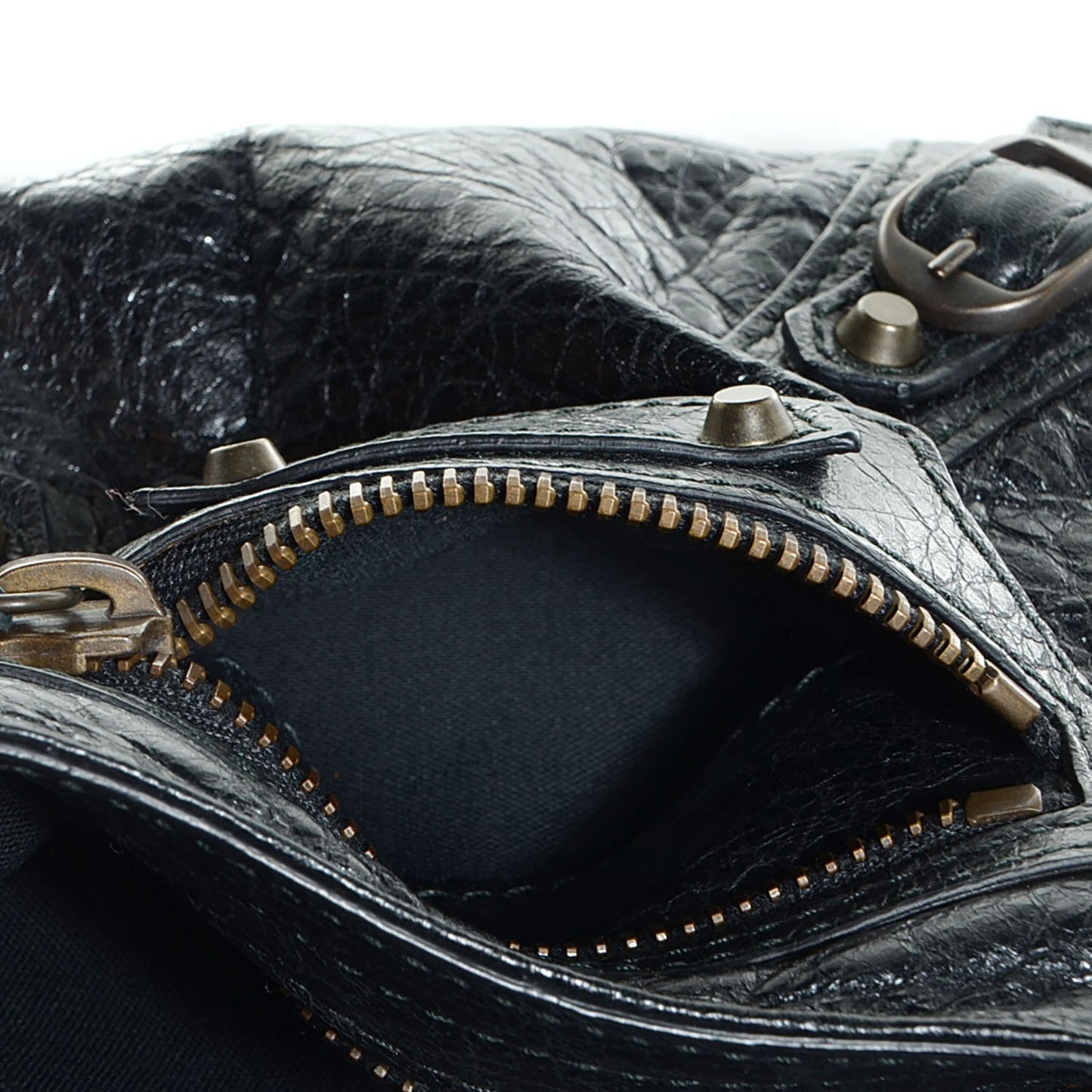 Agneau Classic Hardware Date Black