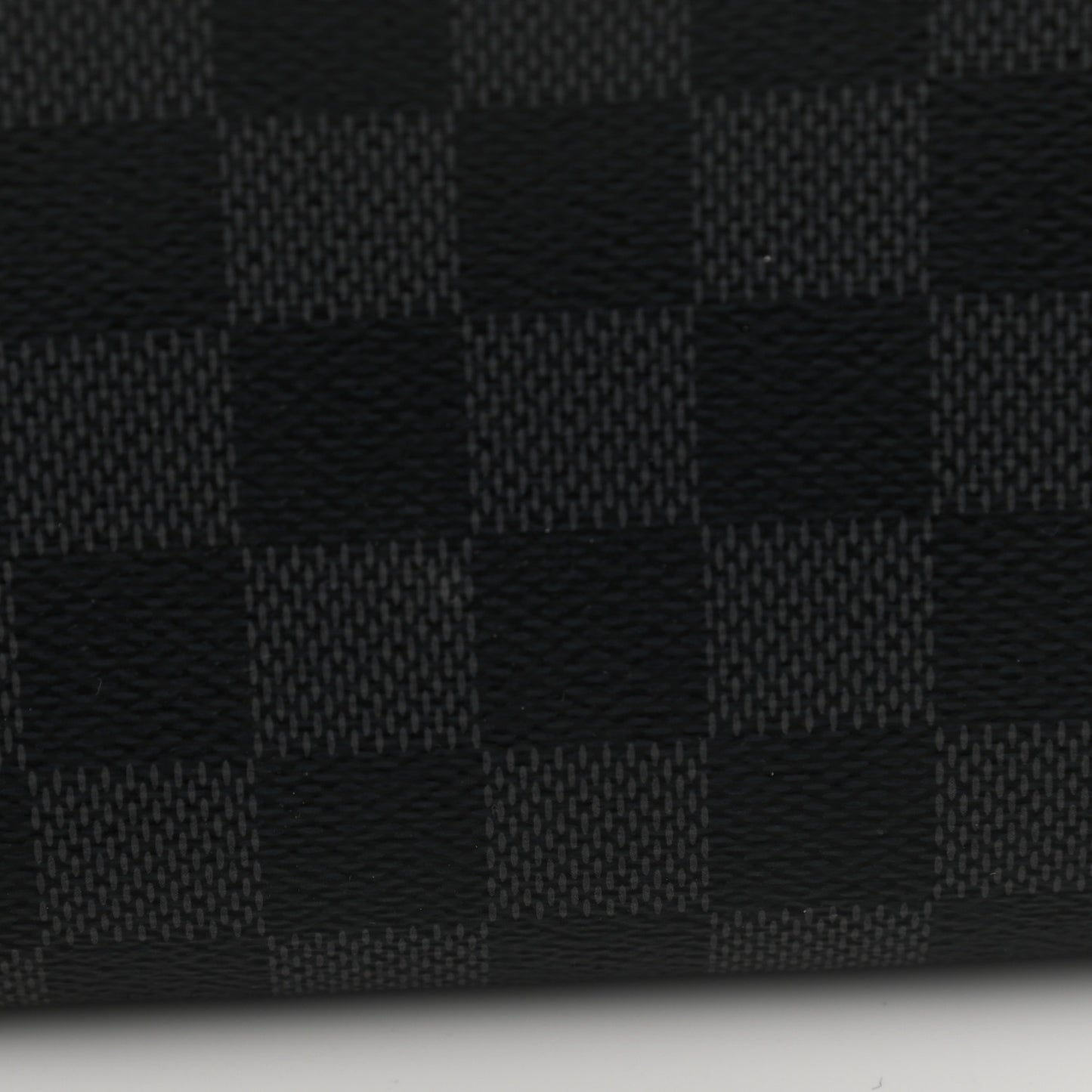 Damier Graphite Dopp Kit Toilet Pouch