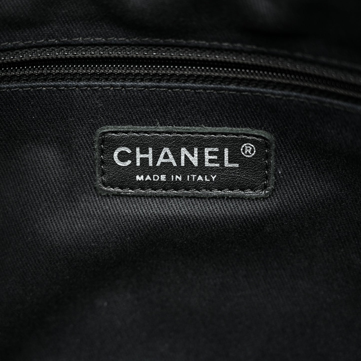 Caviar Quilted CC Timeless Soft Tote Black