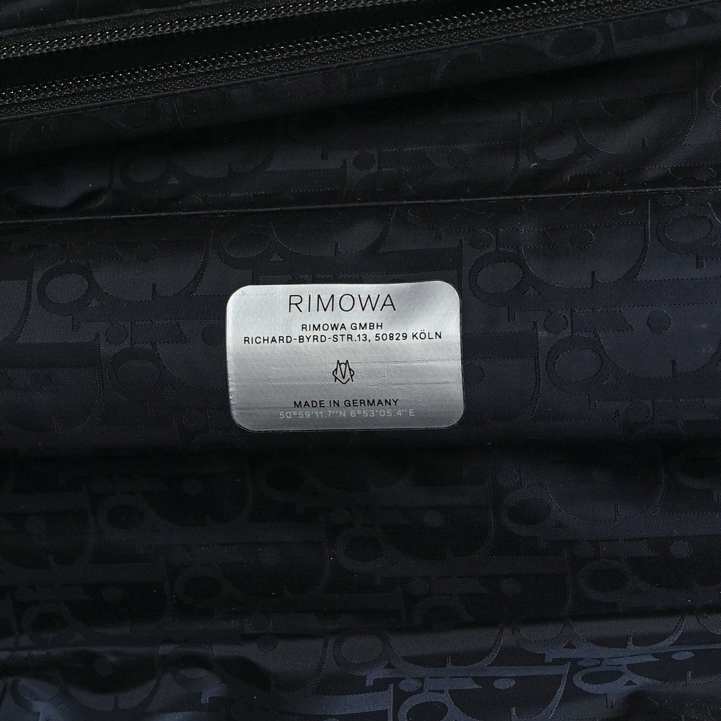 X RIMOWA Aluminum Gradient Cabin Luggage Black