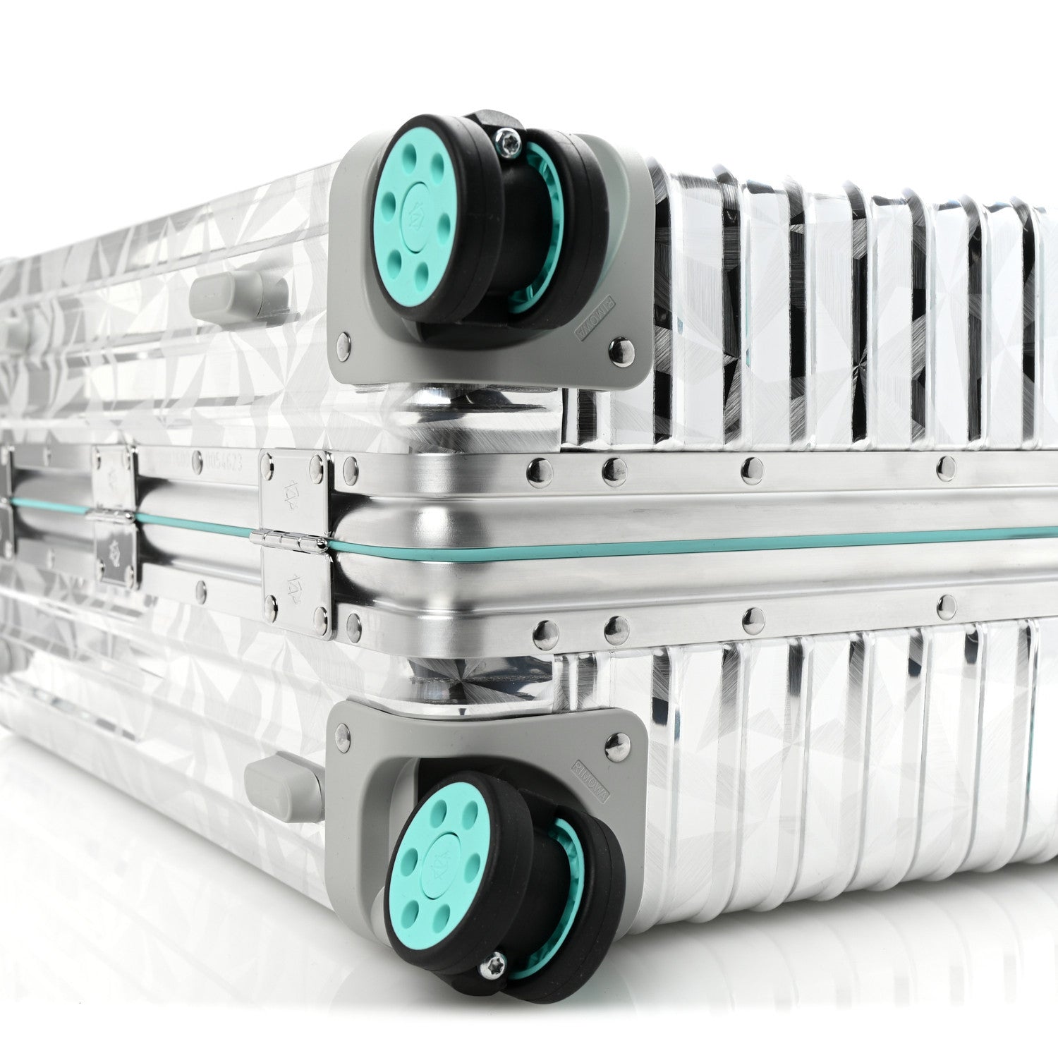 Rimowa X TIFFANY Aluminum Classic Cabin Luggage Silver 7 of 8