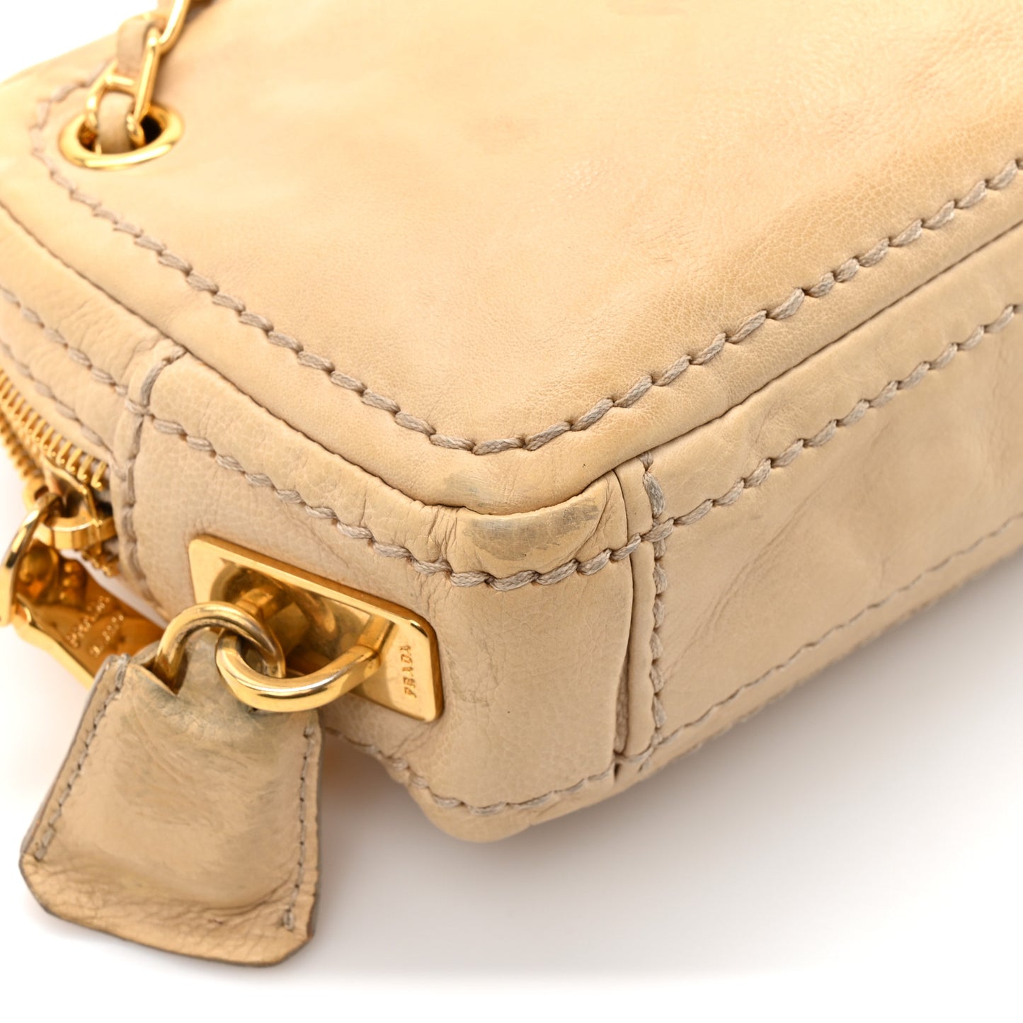Vitello Shine Camera Bag Cammeo