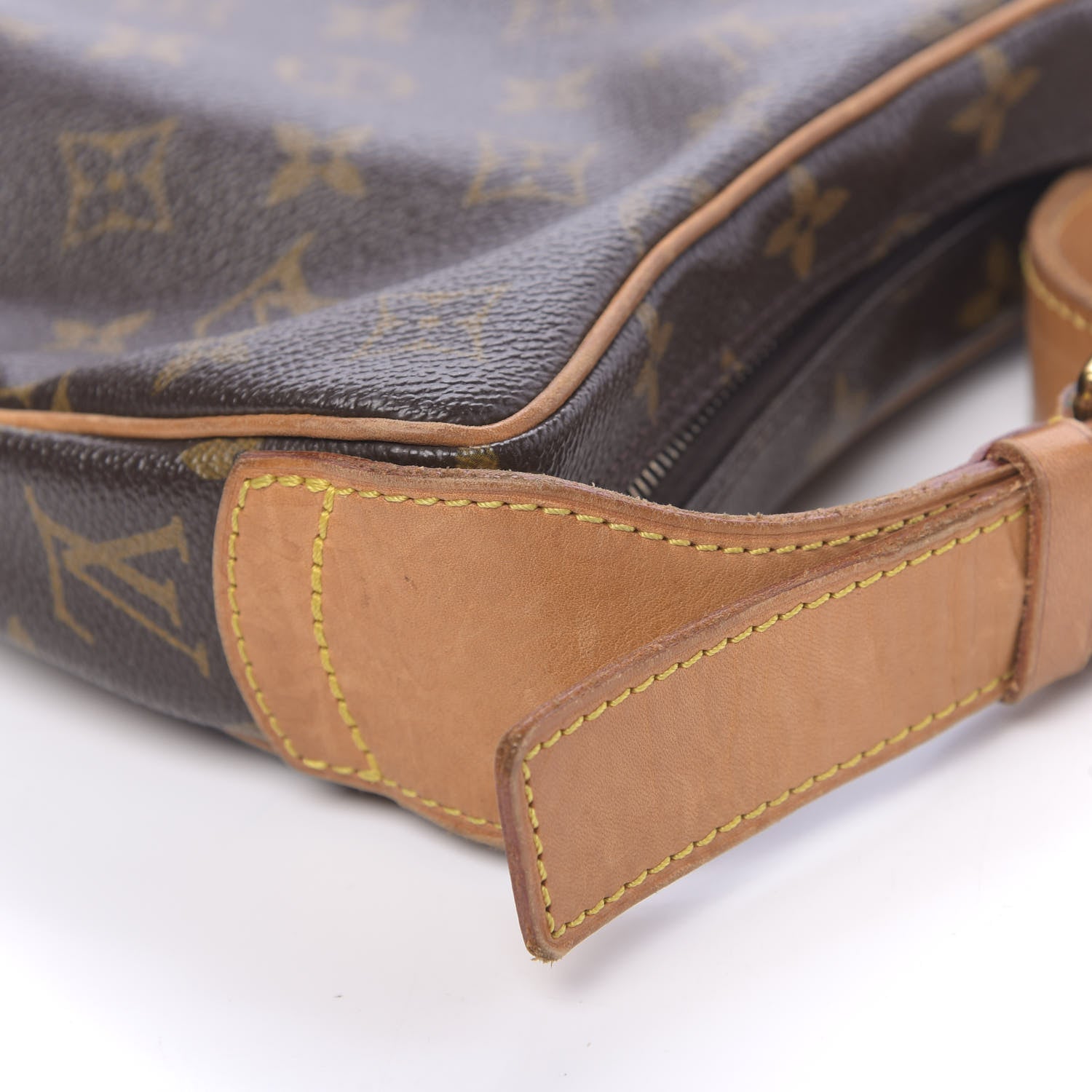 Louis Vuitton Monogram Croissant MM 8 of 13