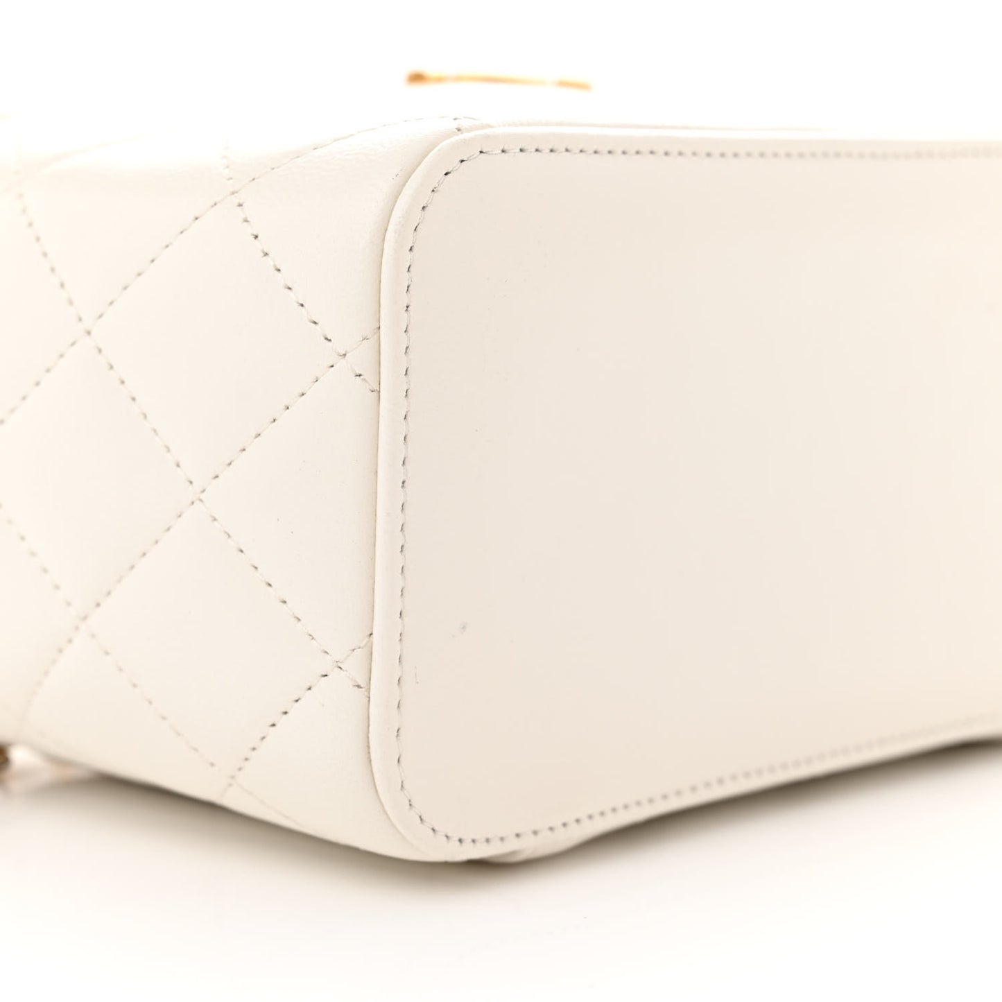 Lambskin Quilted Punk Essentials Vanity Case With Chain White