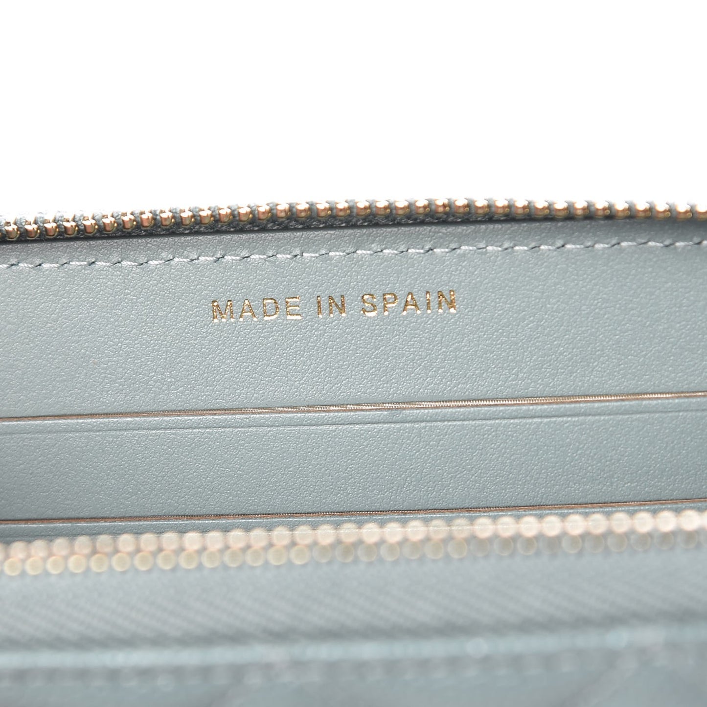 Iridescent Caviar Quilted Medium Zip Around Wallet Light Blue