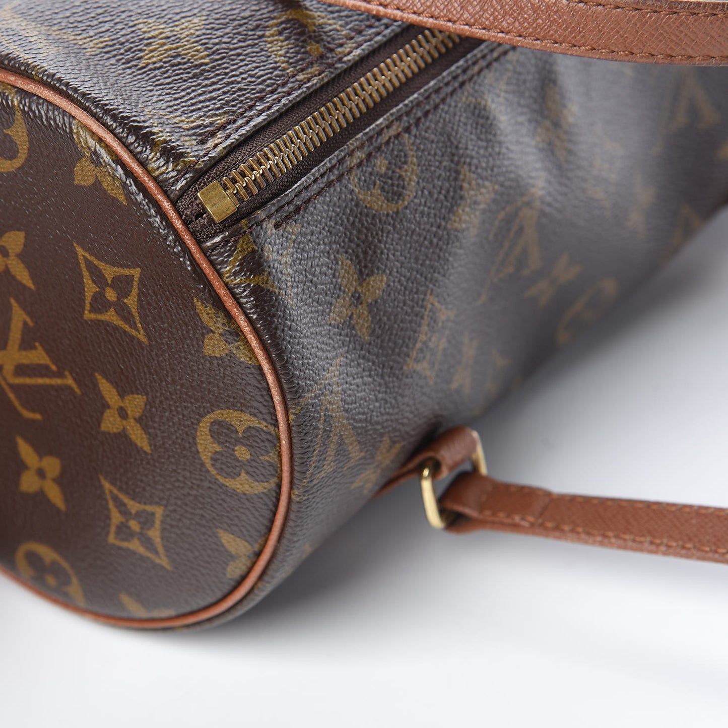 Monogram Papillon 26