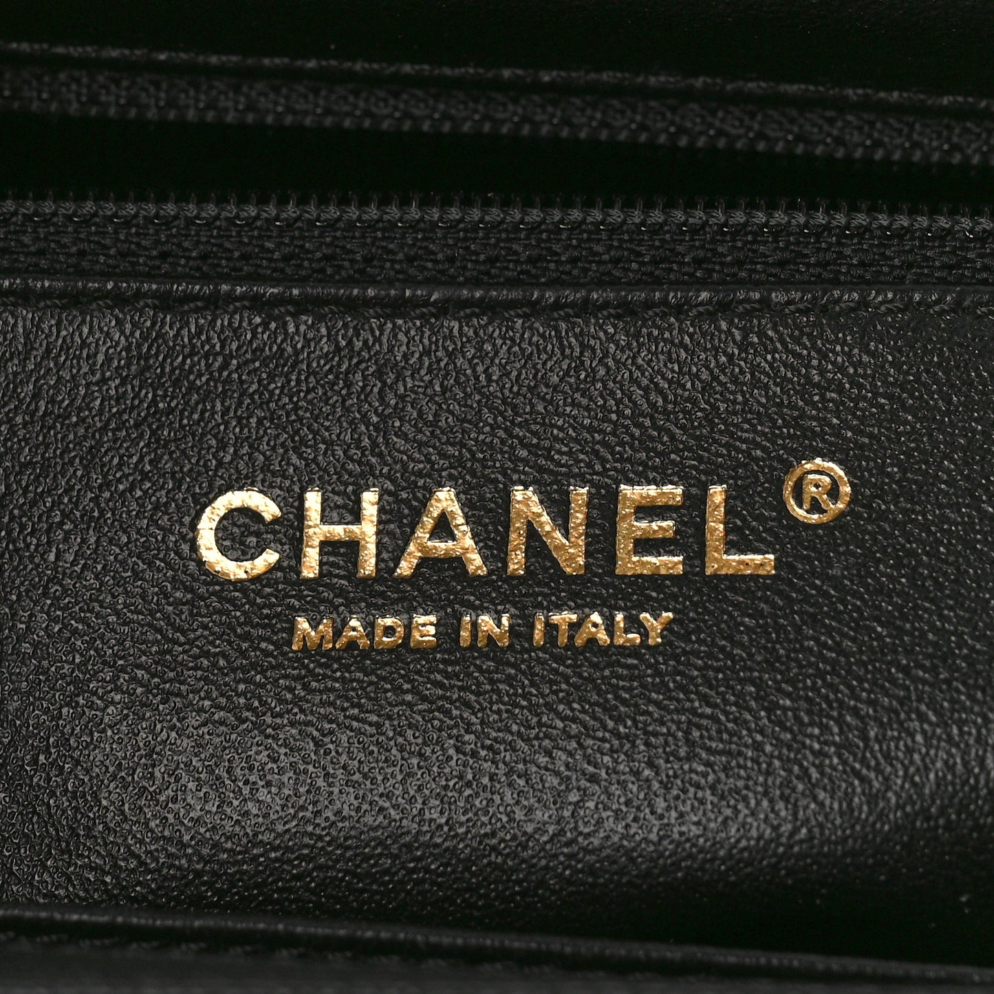 Caviar Quilted Medium Business Affinity Flap Black